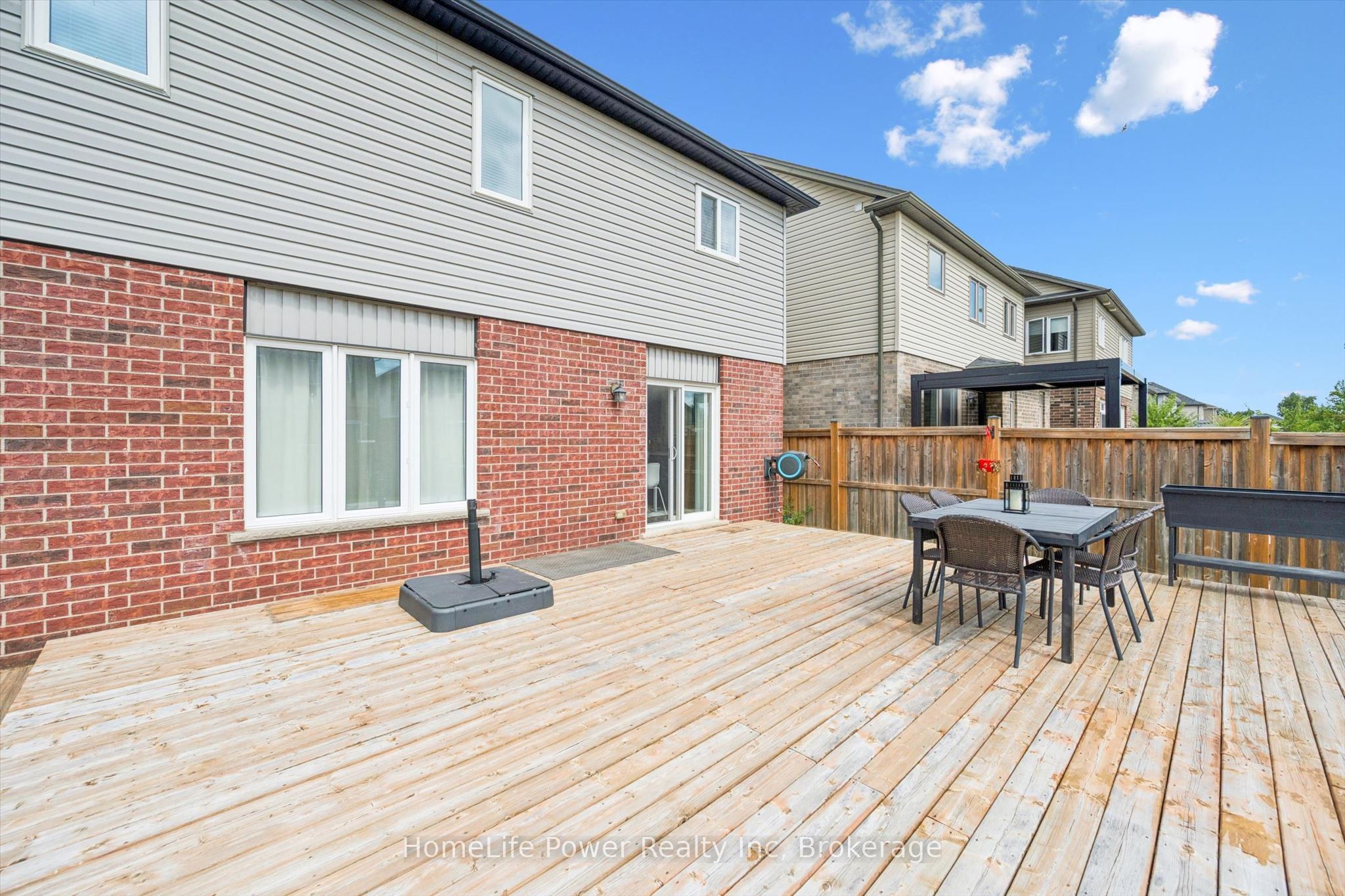 360 Freure Drive Property Photo 24
