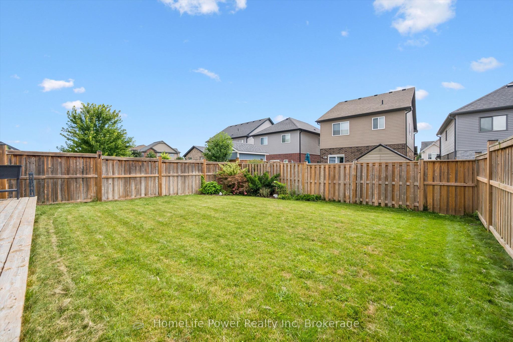 360 Freure Drive Property Photo 25