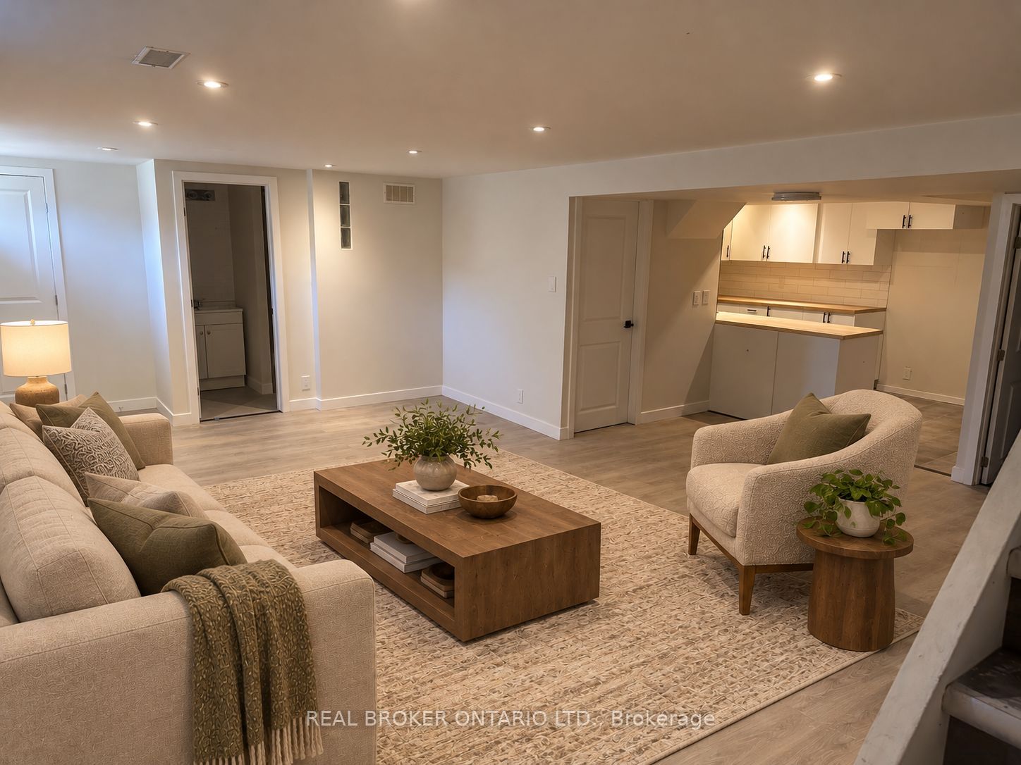 28 Leeming Drive B Property Photo 6