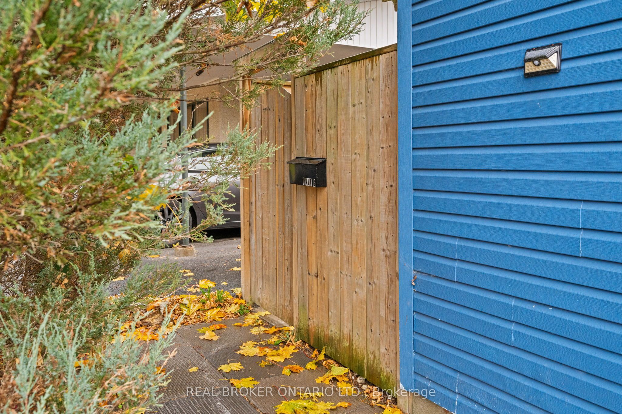28 Leeming Drive B Property Photo 2