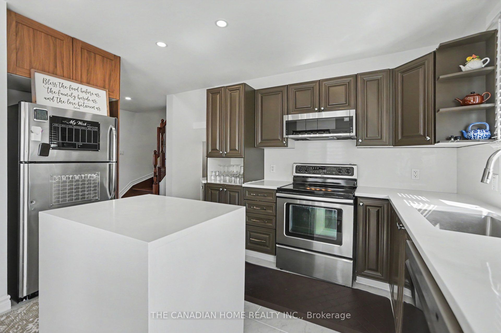150 Bordeau Street Property Photo 12
