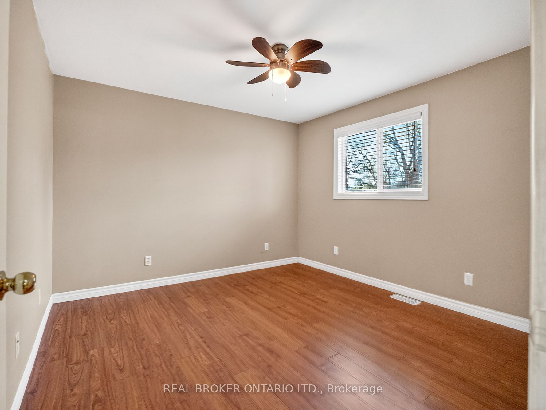 3176 Evadere Avenue Property Photo 5