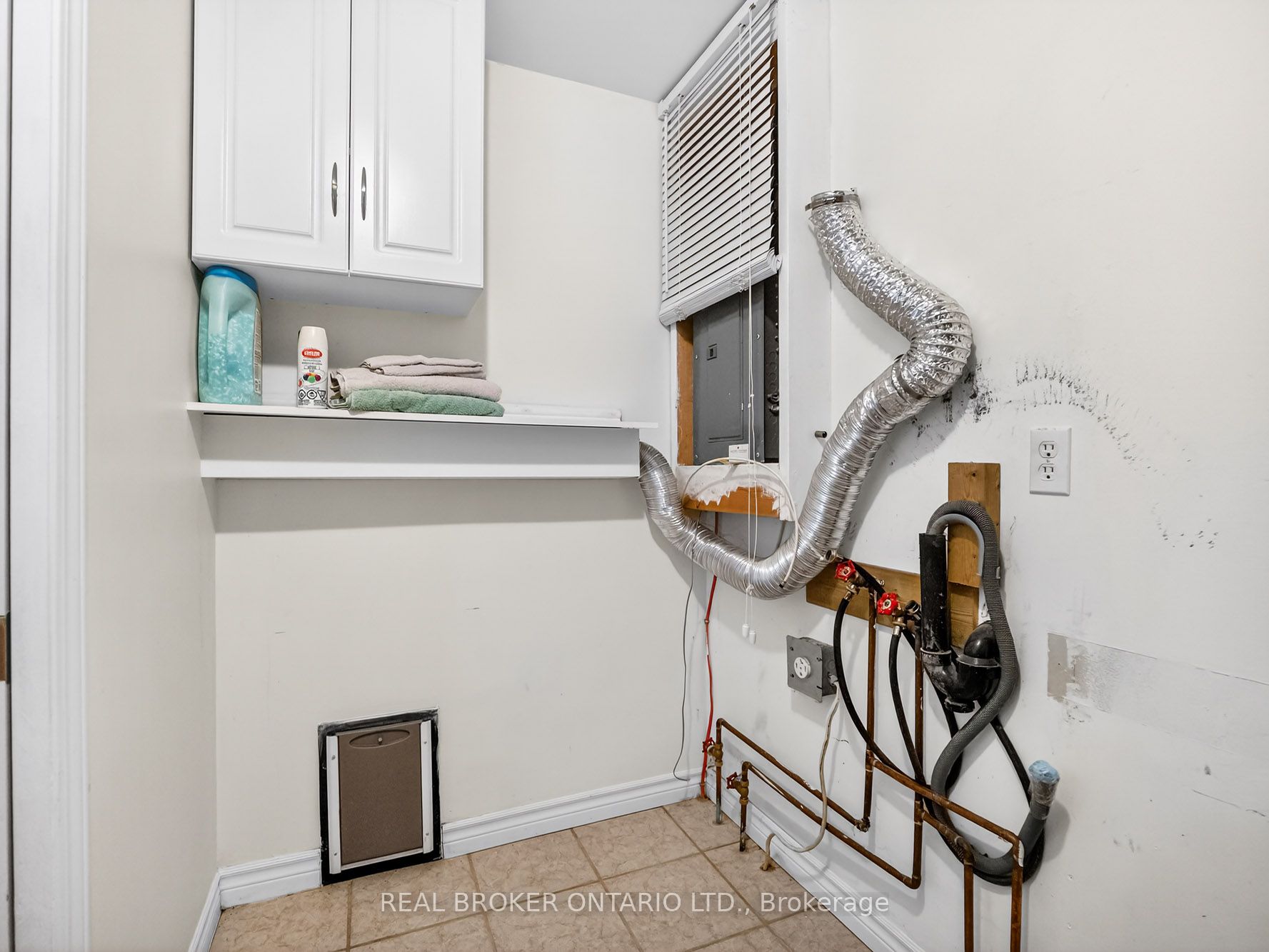 3176 Evadere Avenue Property Photo 14