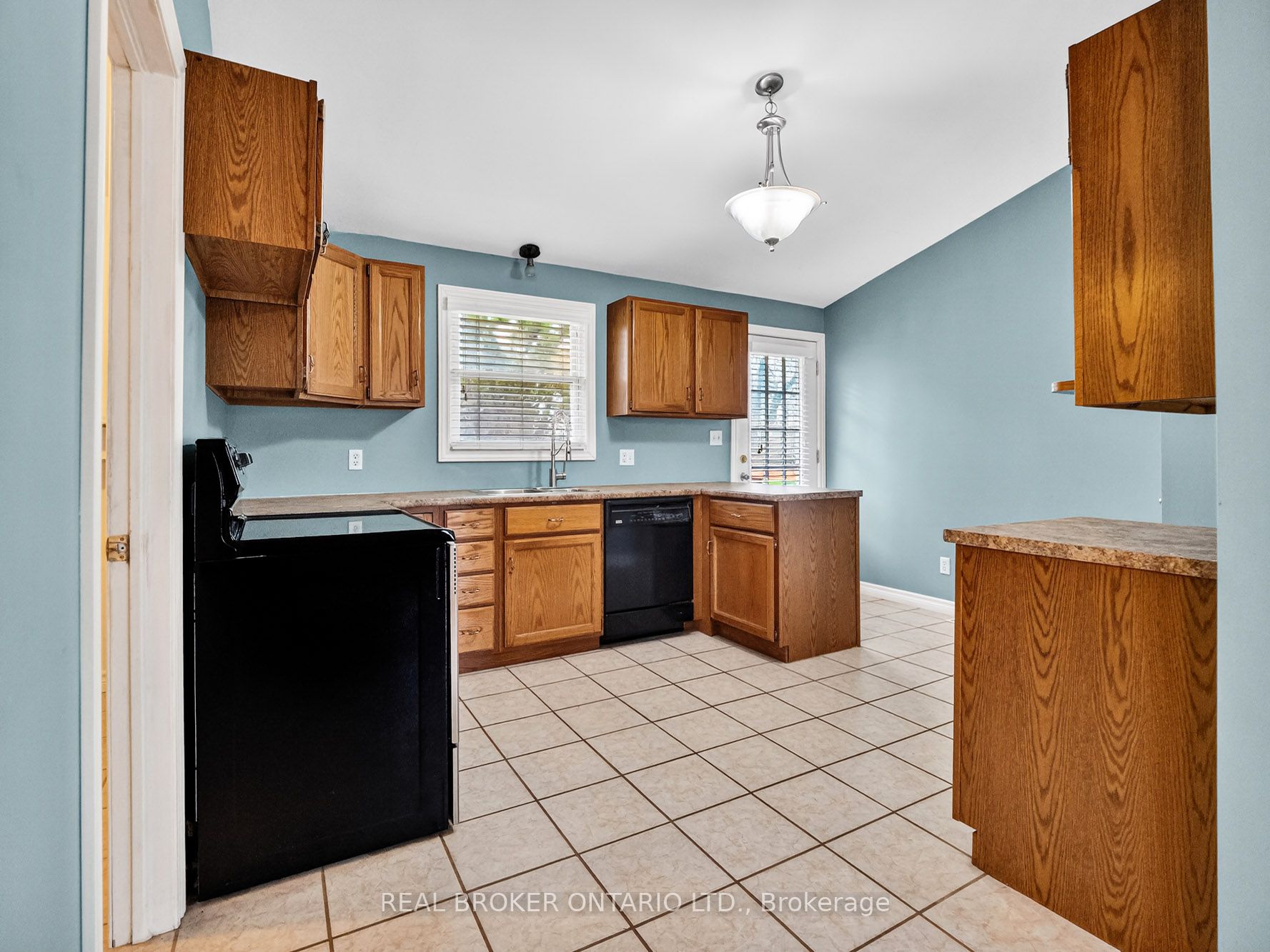 3176 Evadere Avenue Property Photo 15