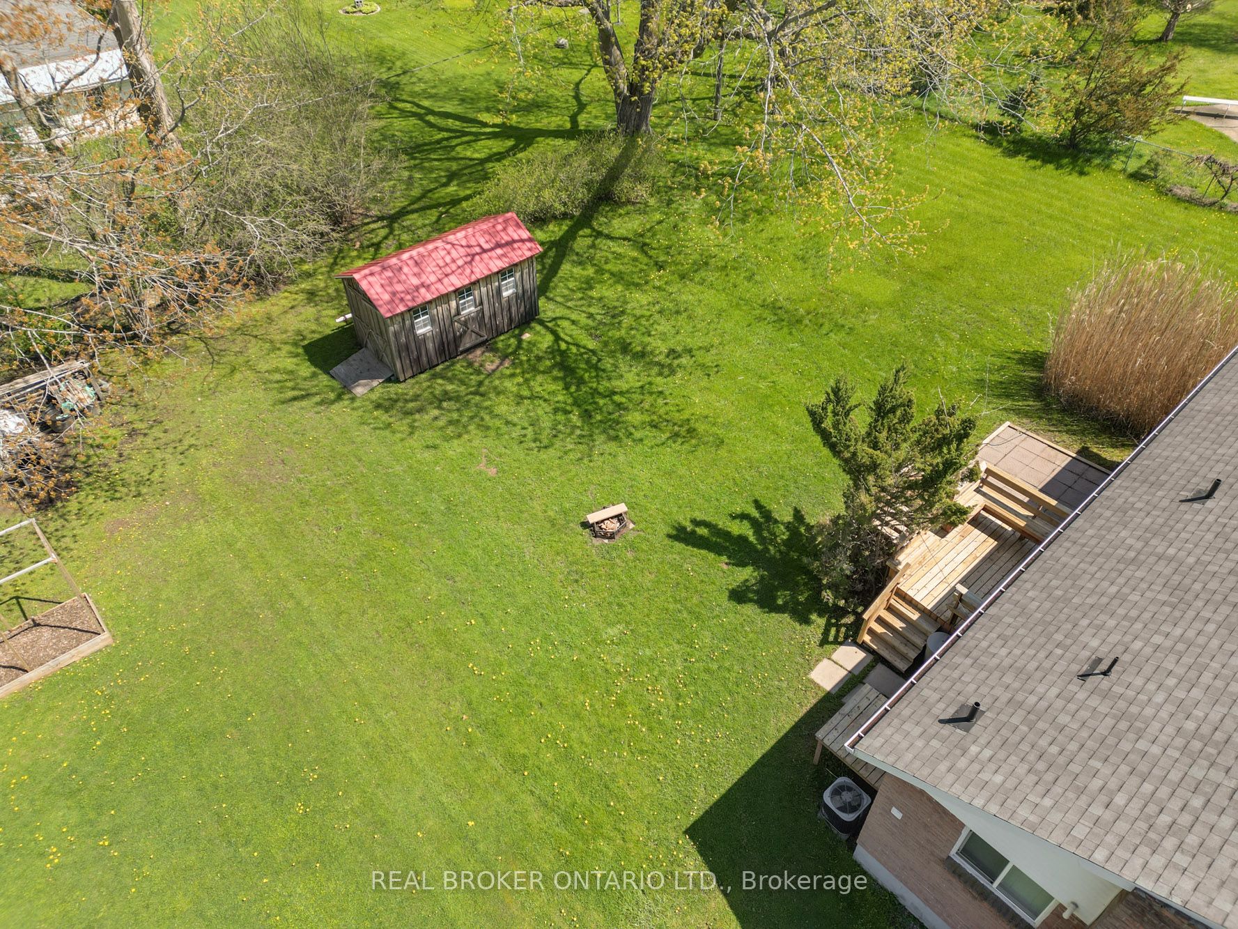 3176 Evadere Avenue Property Photo 19