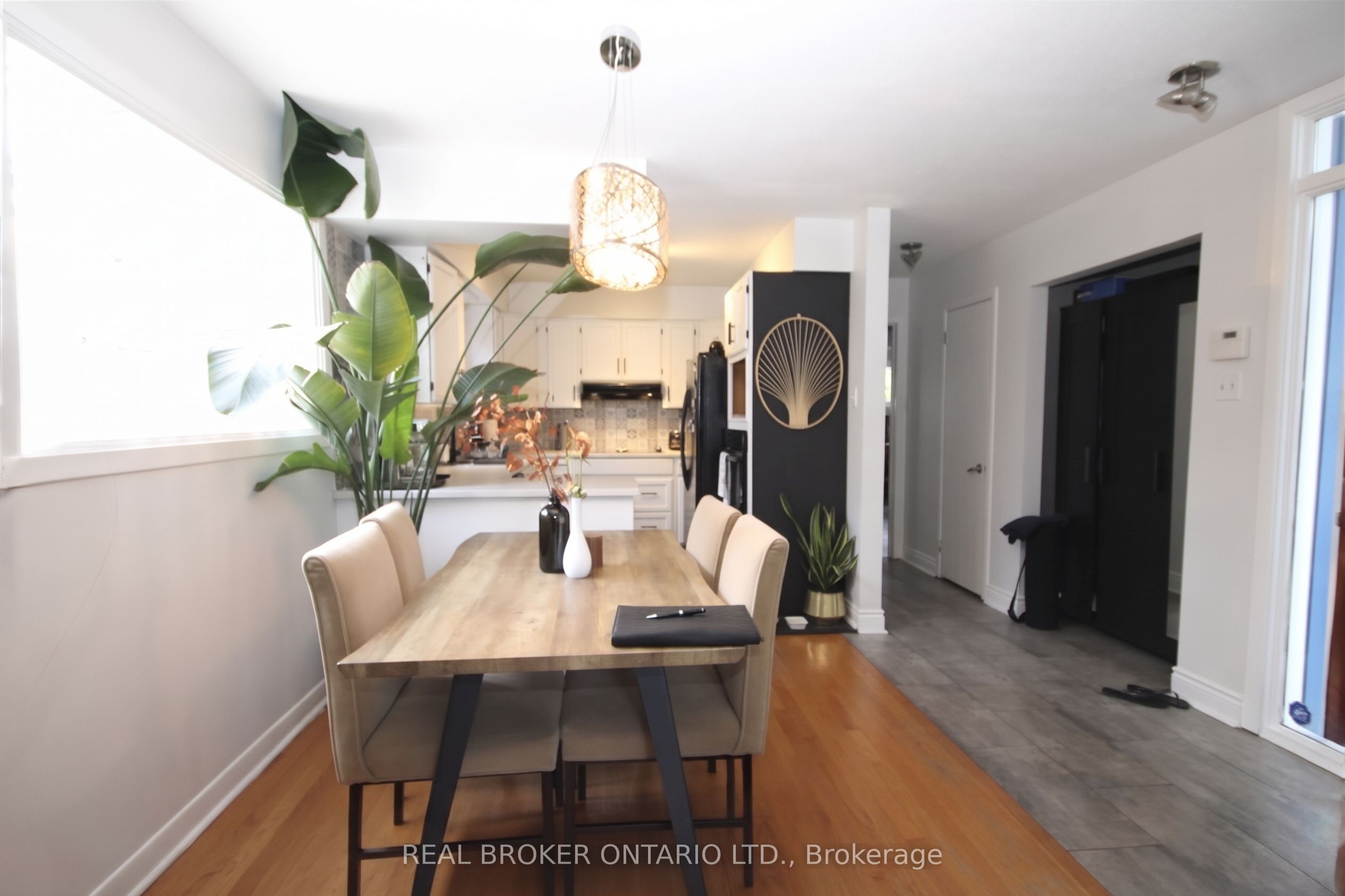28 Leeming Drive 1 Property Photo 2