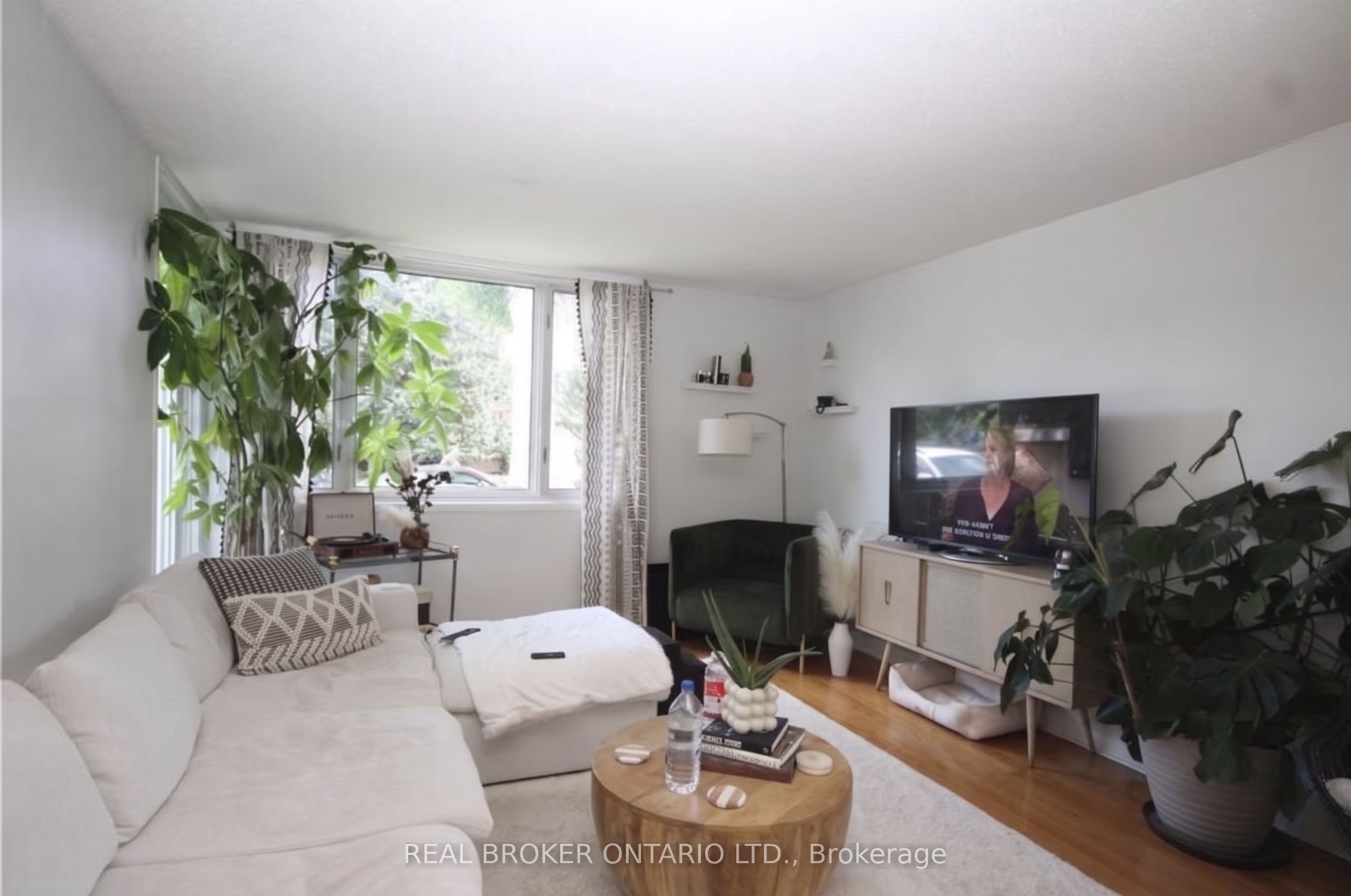 28 Leeming Drive 1 Property Photo 5