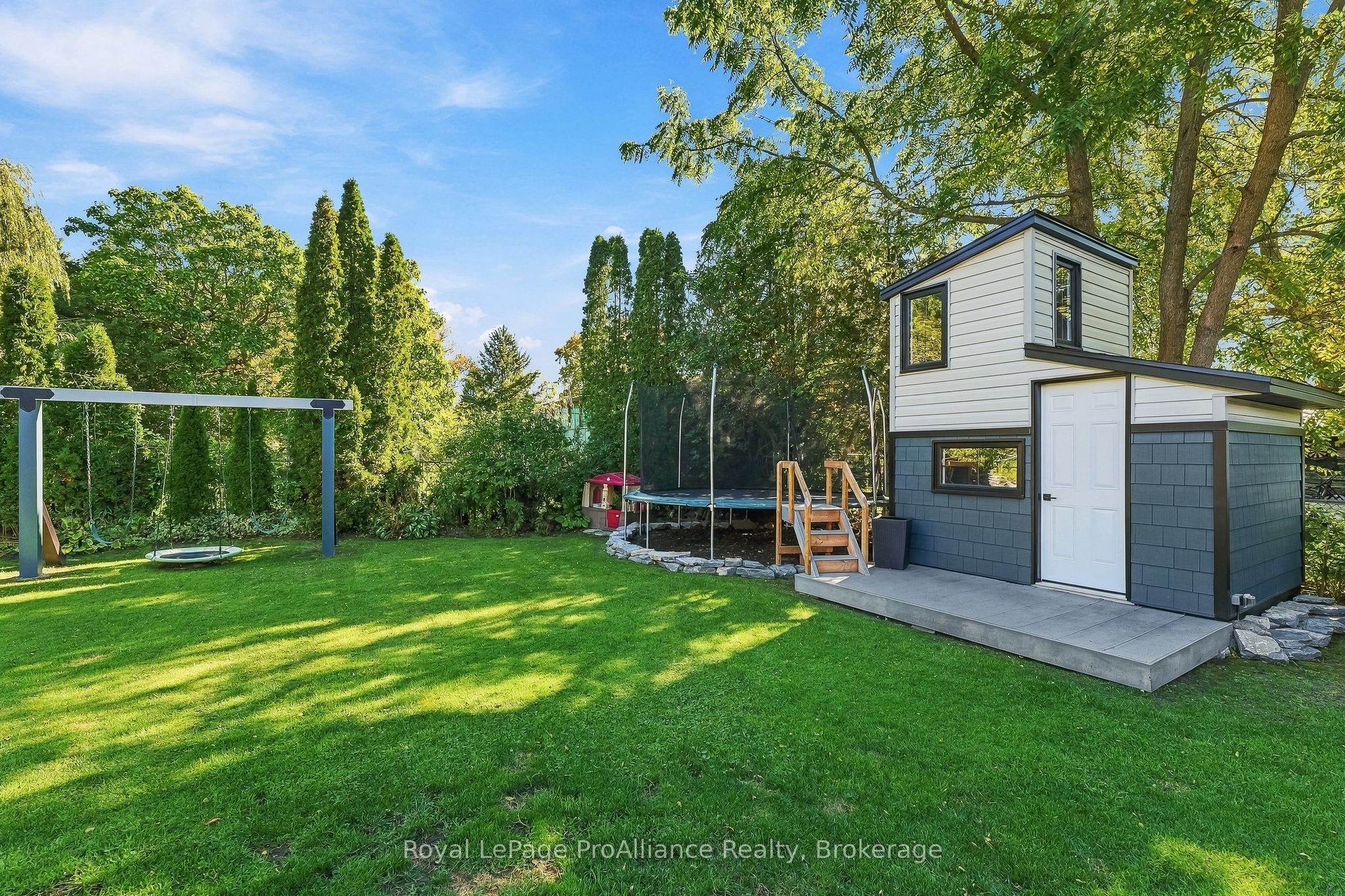 41 Centre Street Property Photo 39