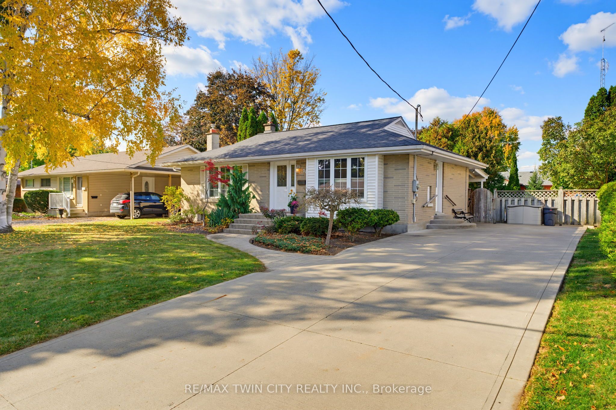 38 Varadi Avenue Property Photo 2