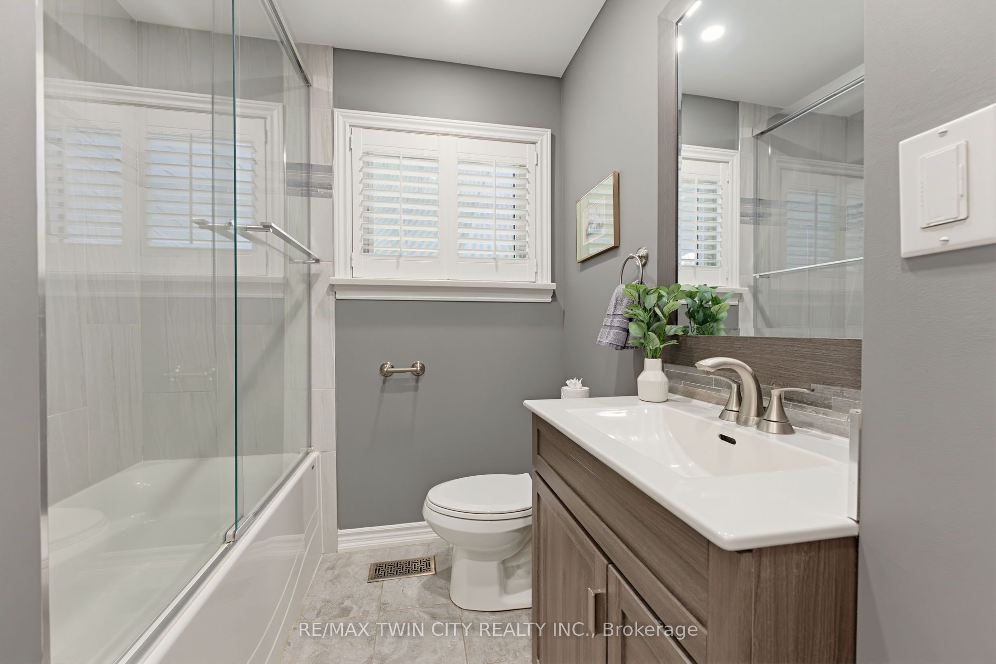 38 Varadi Avenue Property Photo 15