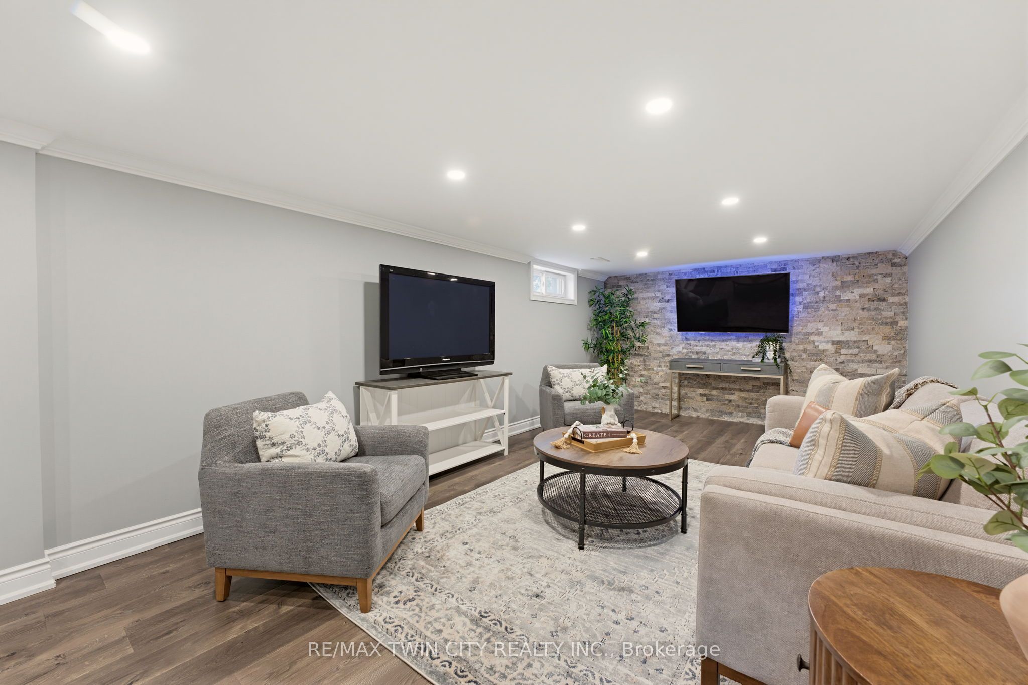 38 Varadi Avenue Property Photo 17