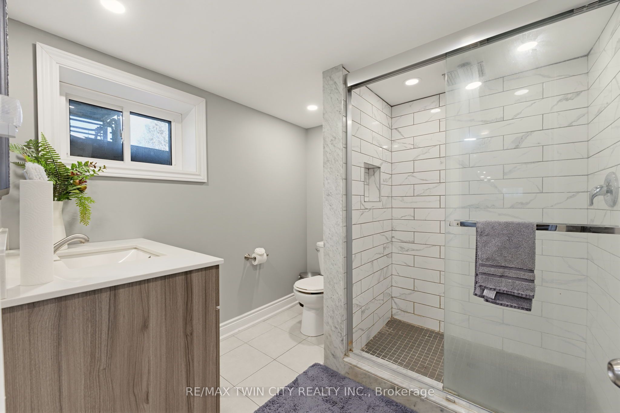 38 Varadi Avenue Property Photo 20
