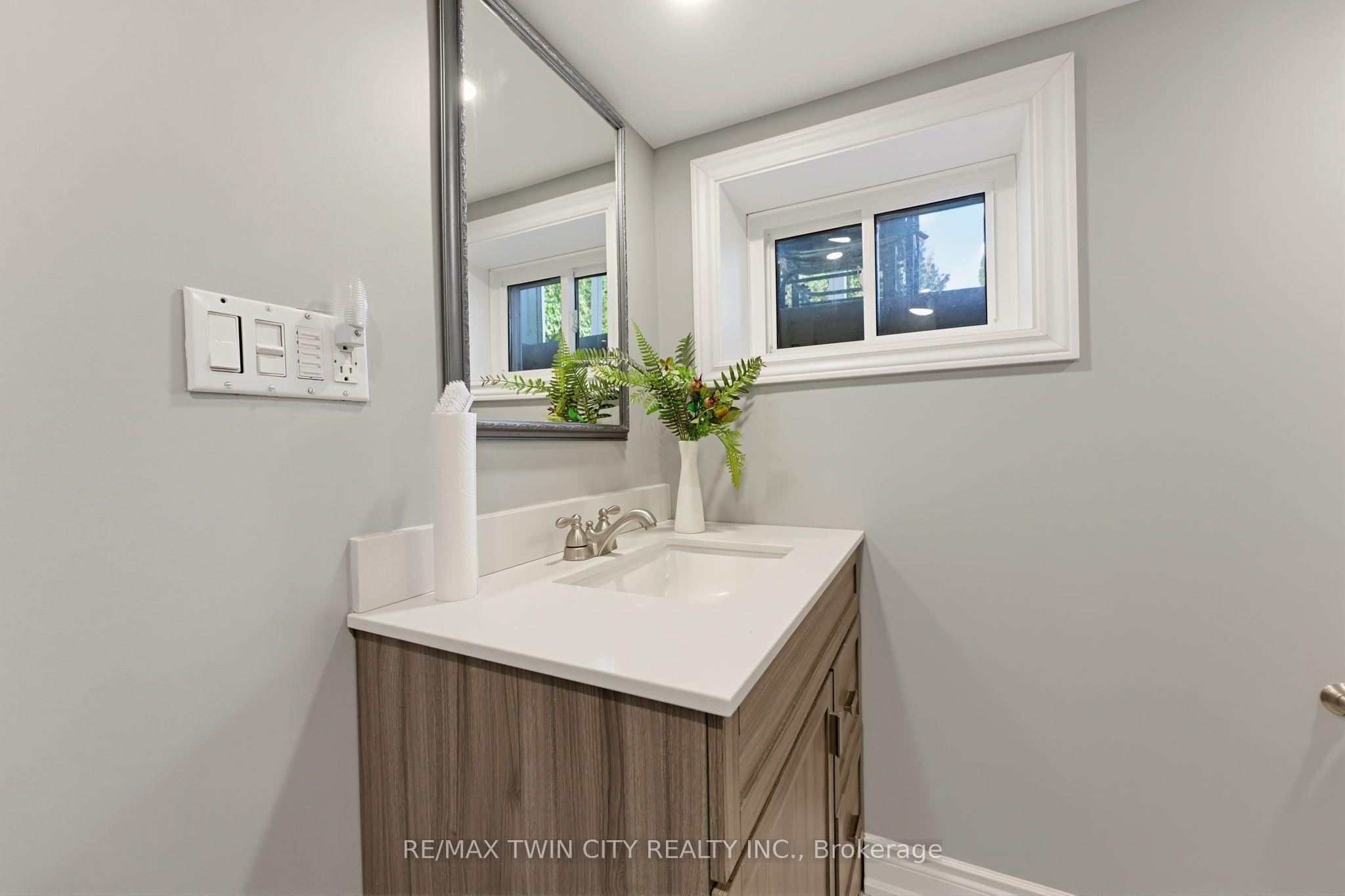 38 Varadi Avenue Property Photo 21