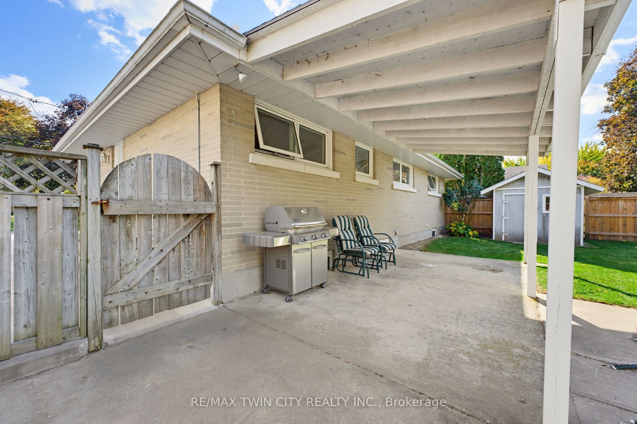 38 Varadi Avenue Property Photo 28