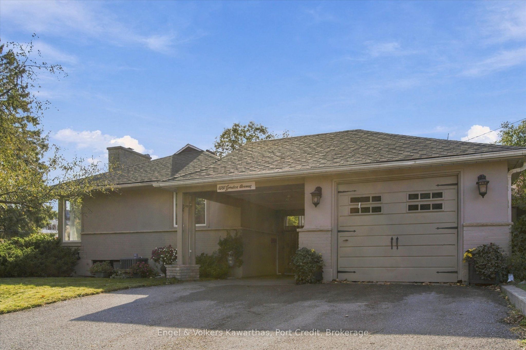 1331 Gordon Avenue Property Photo 39