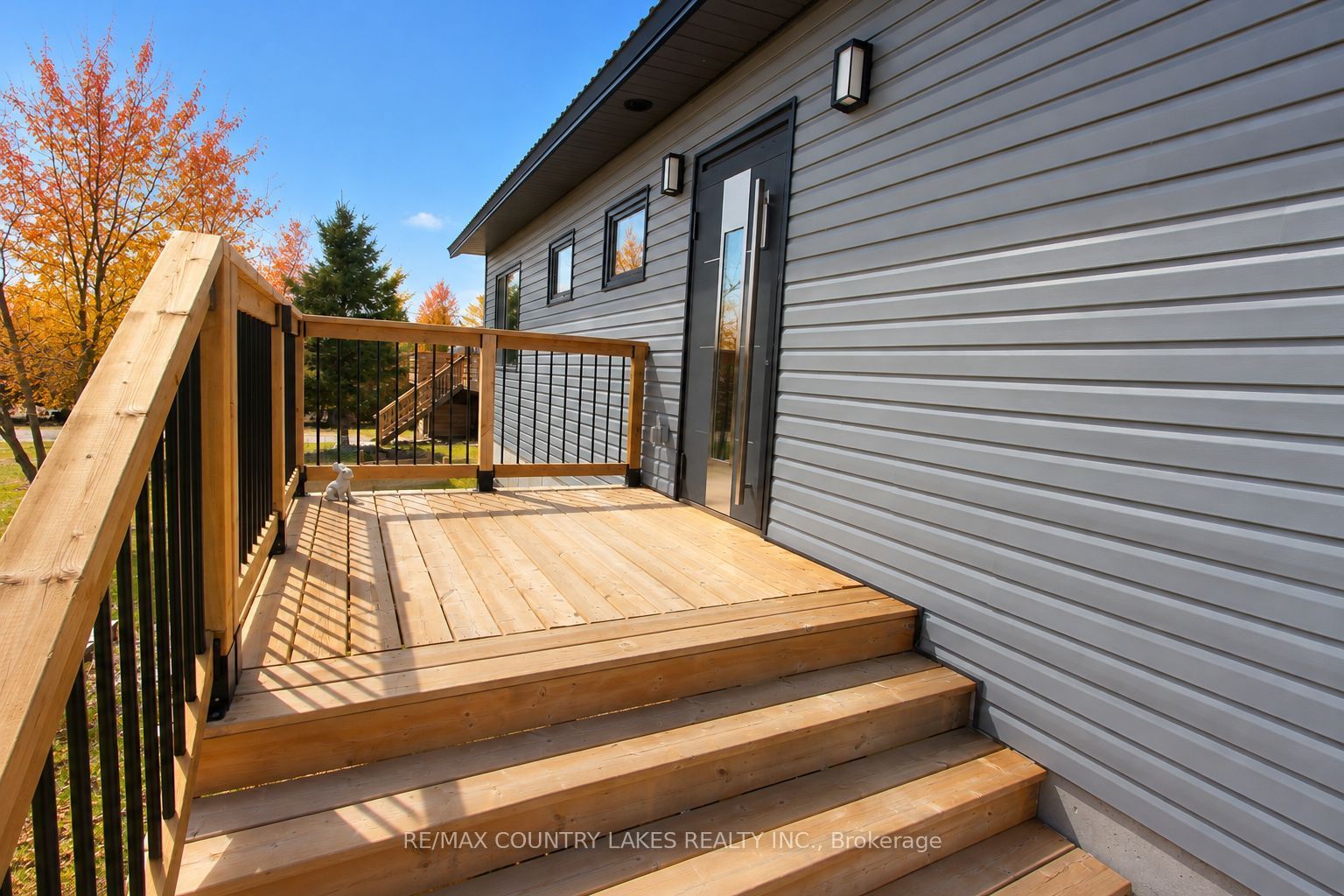 264 Mcguire Beach Road Property Photo 3