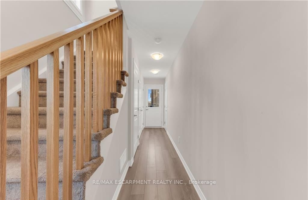 19 Picardy Drive 39 Property Photo 5