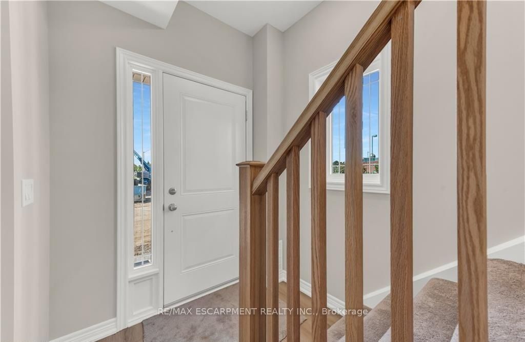 19 Picardy Drive 39 Property Photo 7