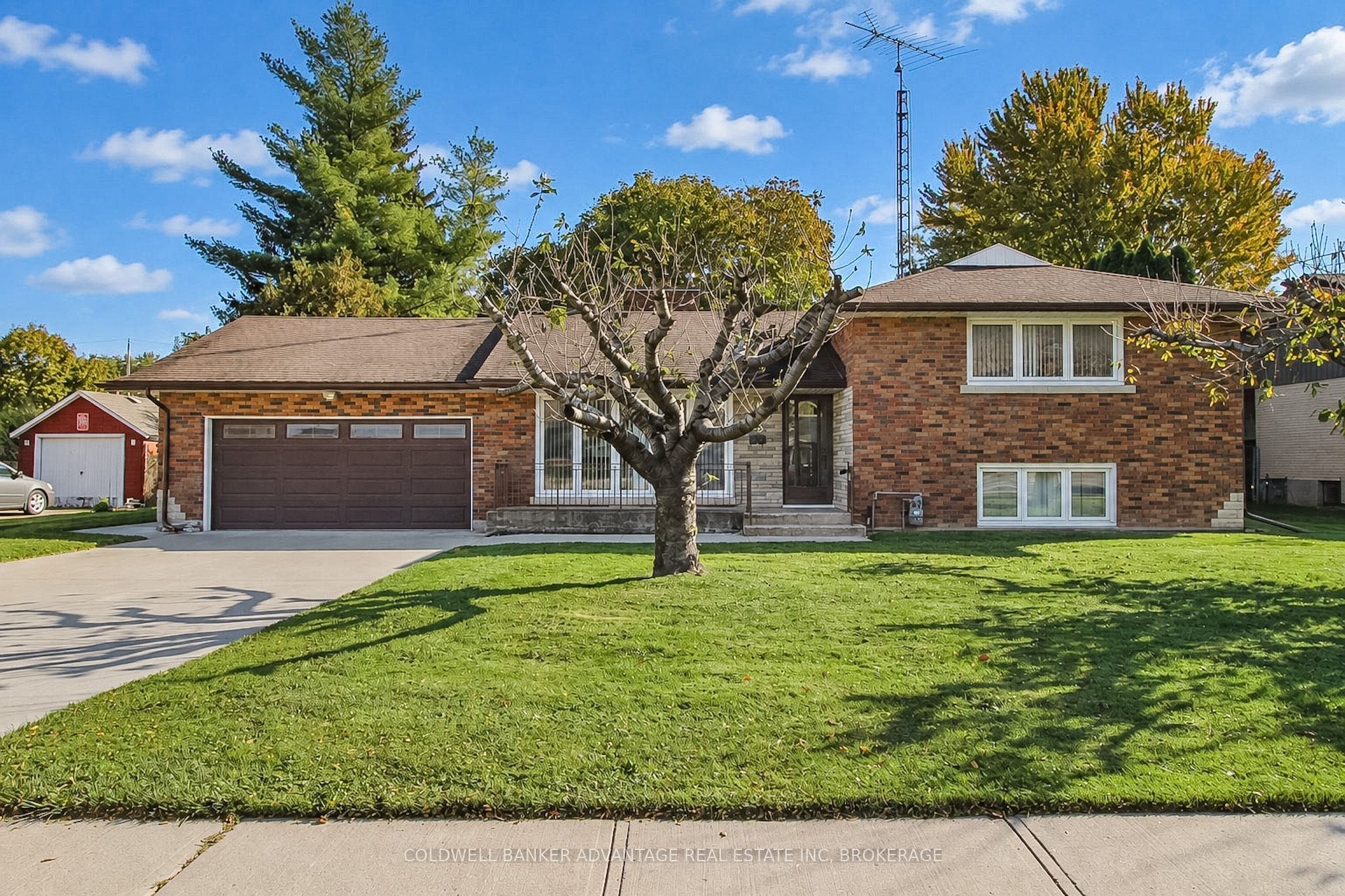 490 Niagara Street Property Photo 1