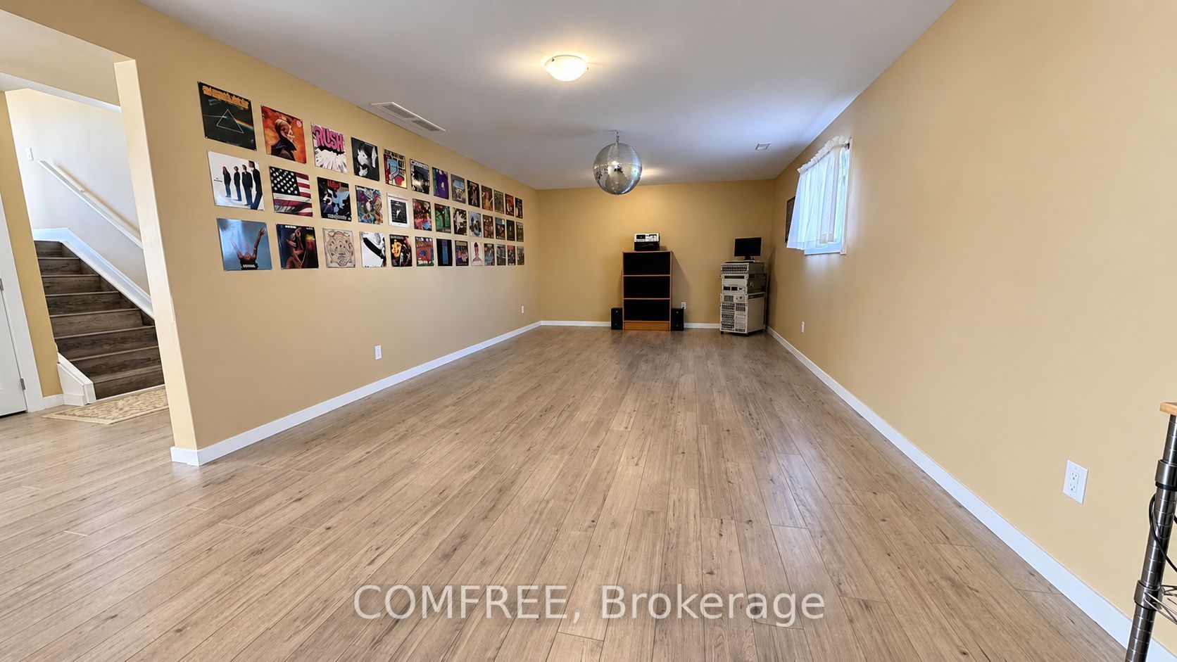 32 Hawthorne Crescent Property Photo 14