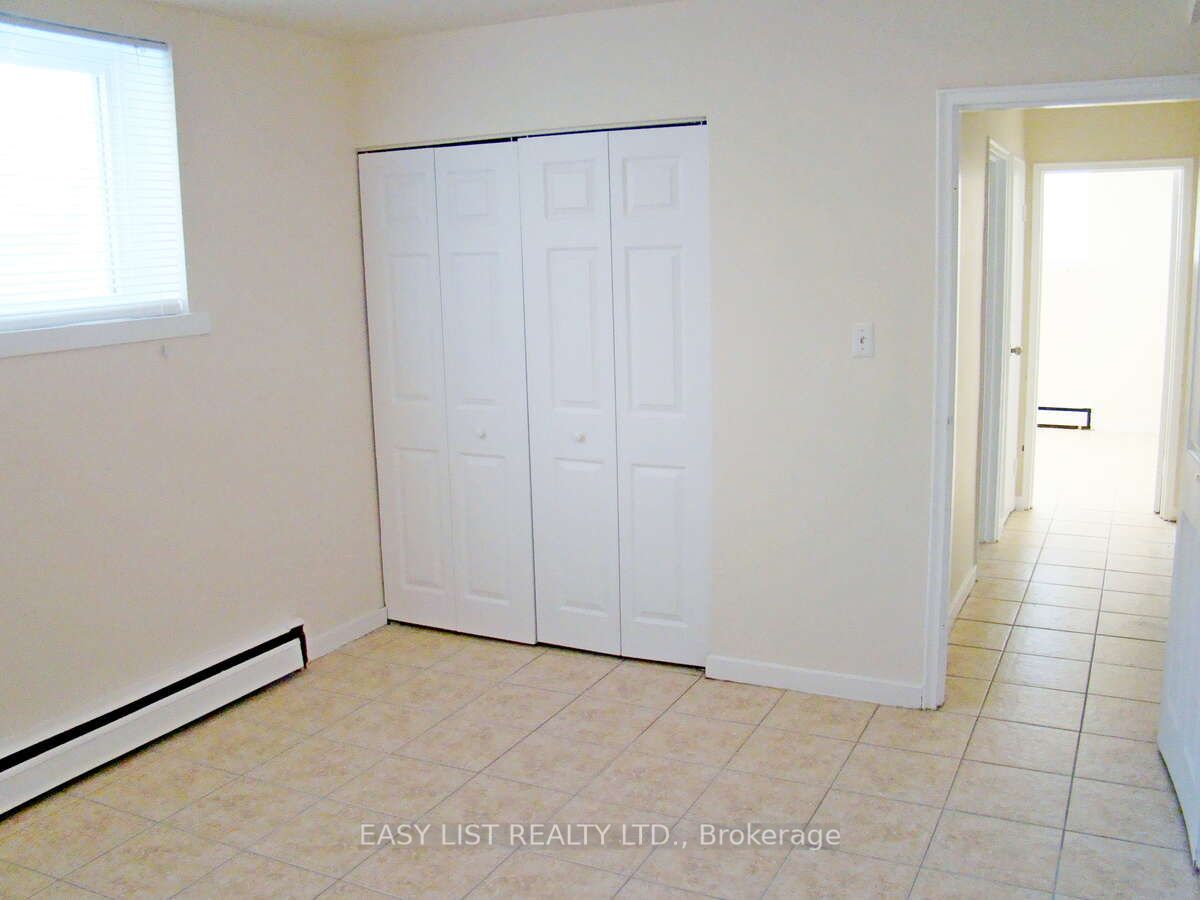 8650 Wyandotte Street E 27 Property Photo 7