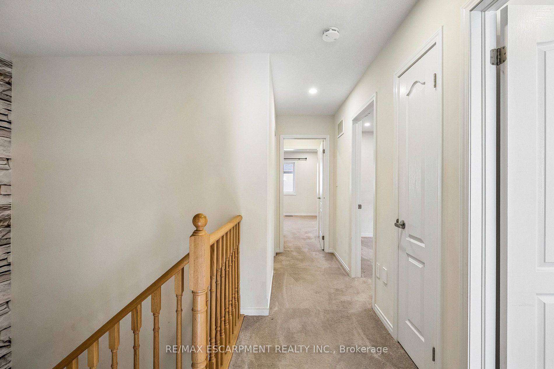 16 Alexandra Drive Property Photo 15