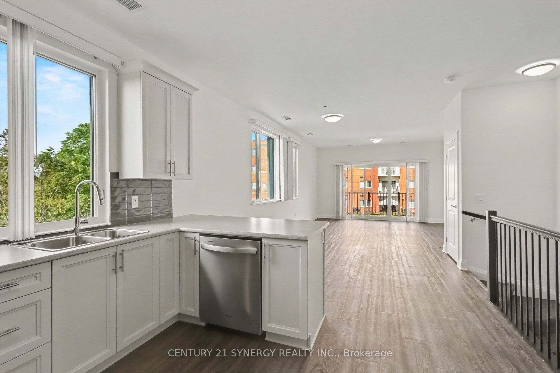 40 Mcgill Street S 3e Property Photo 3