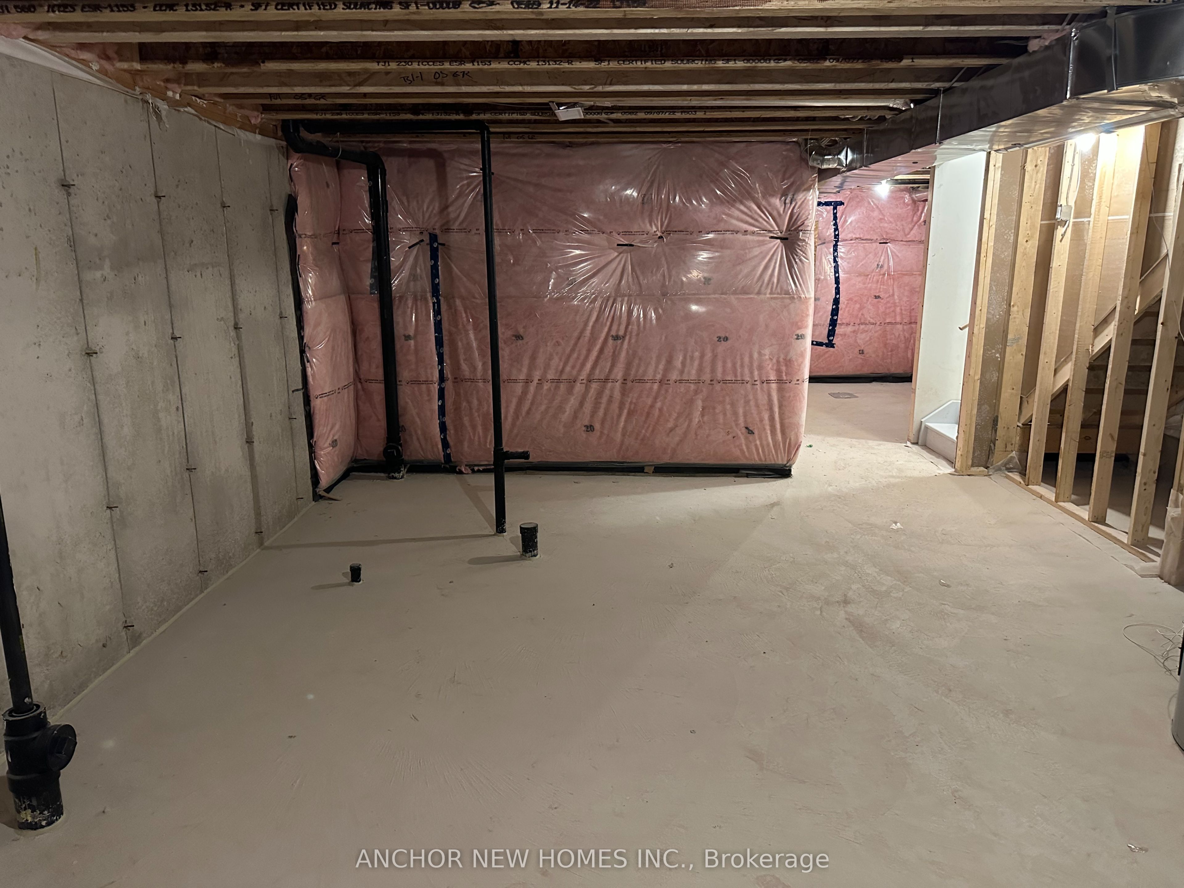 81 Keelson Street E Property Photo 9