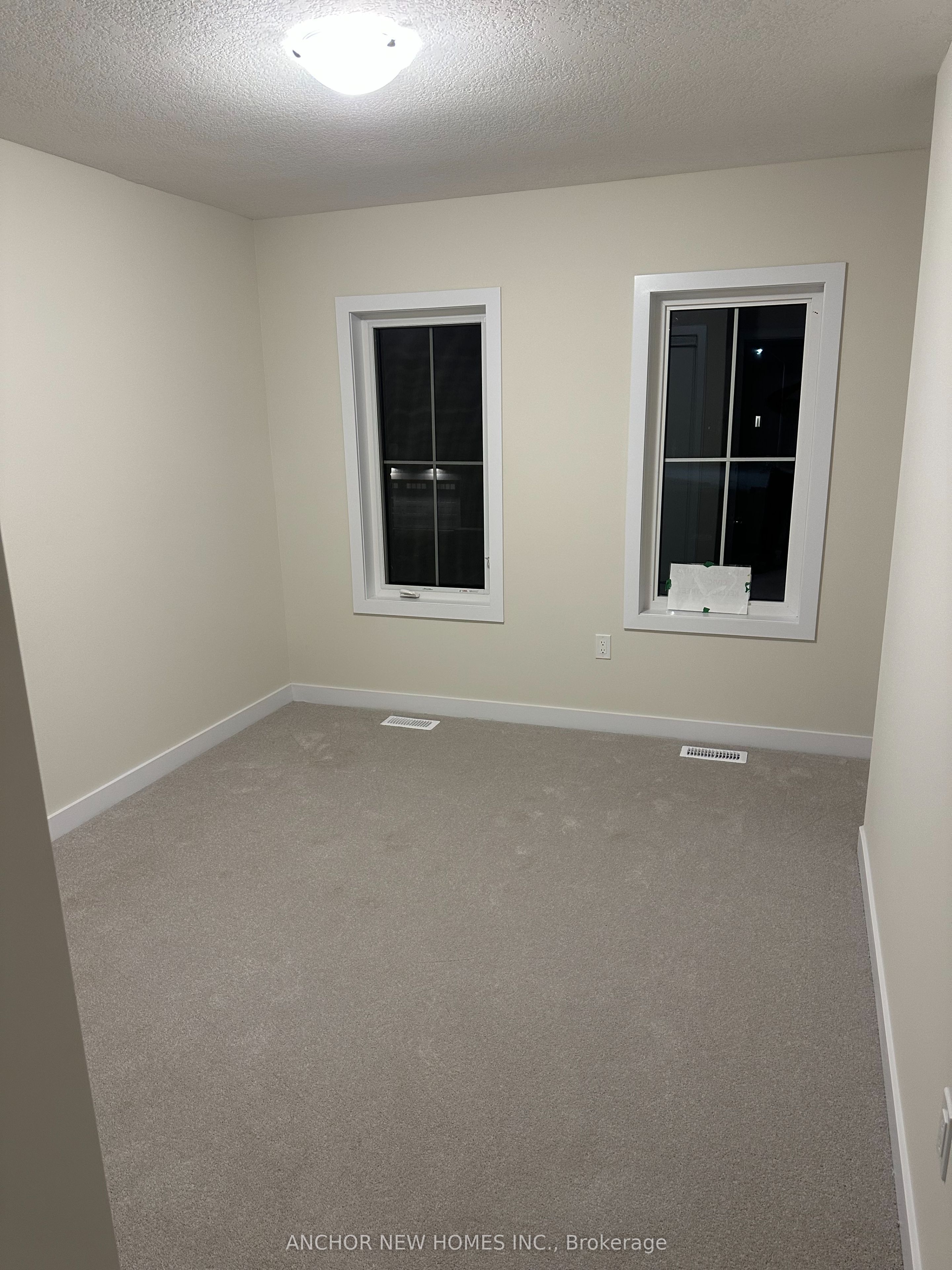 81 Keelson Street E Property Photo 10
