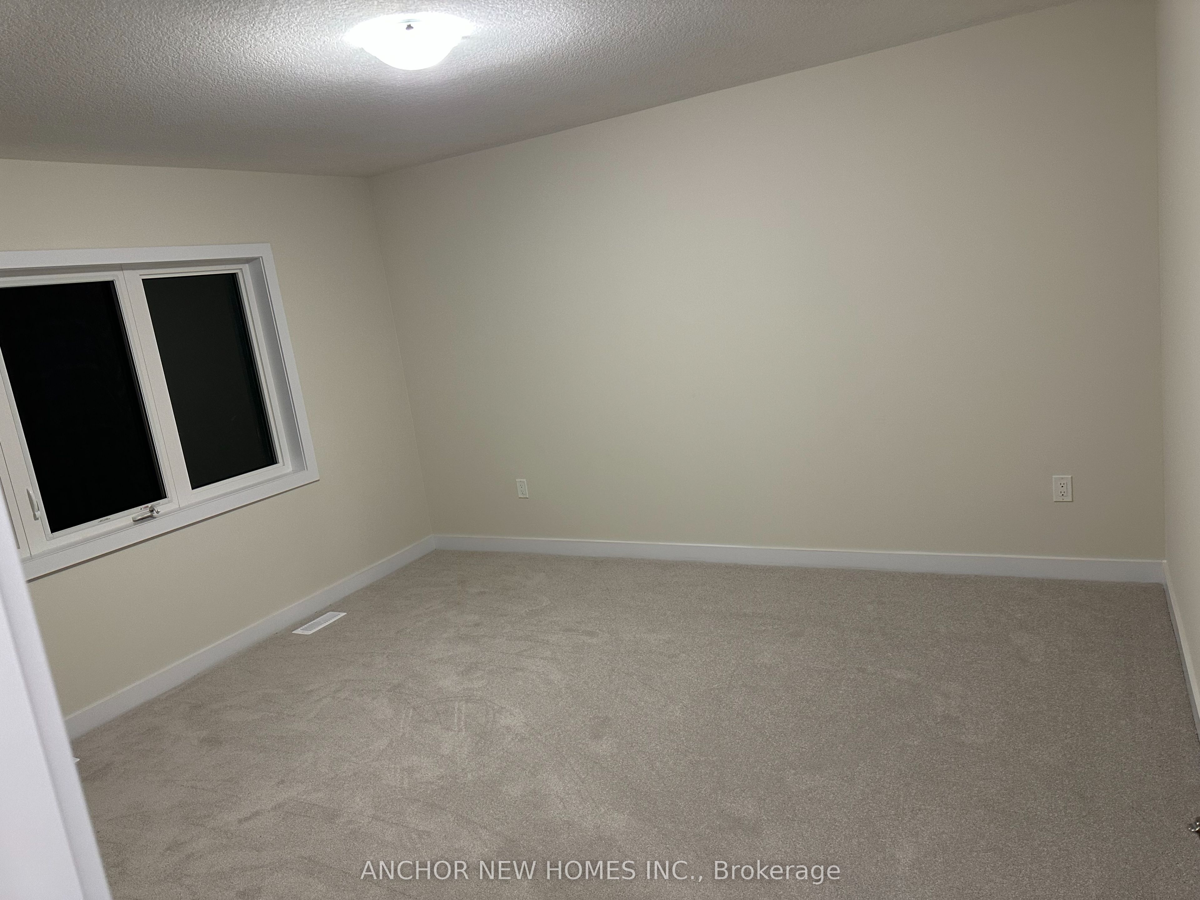 81 Keelson Street E Property Photo 13
