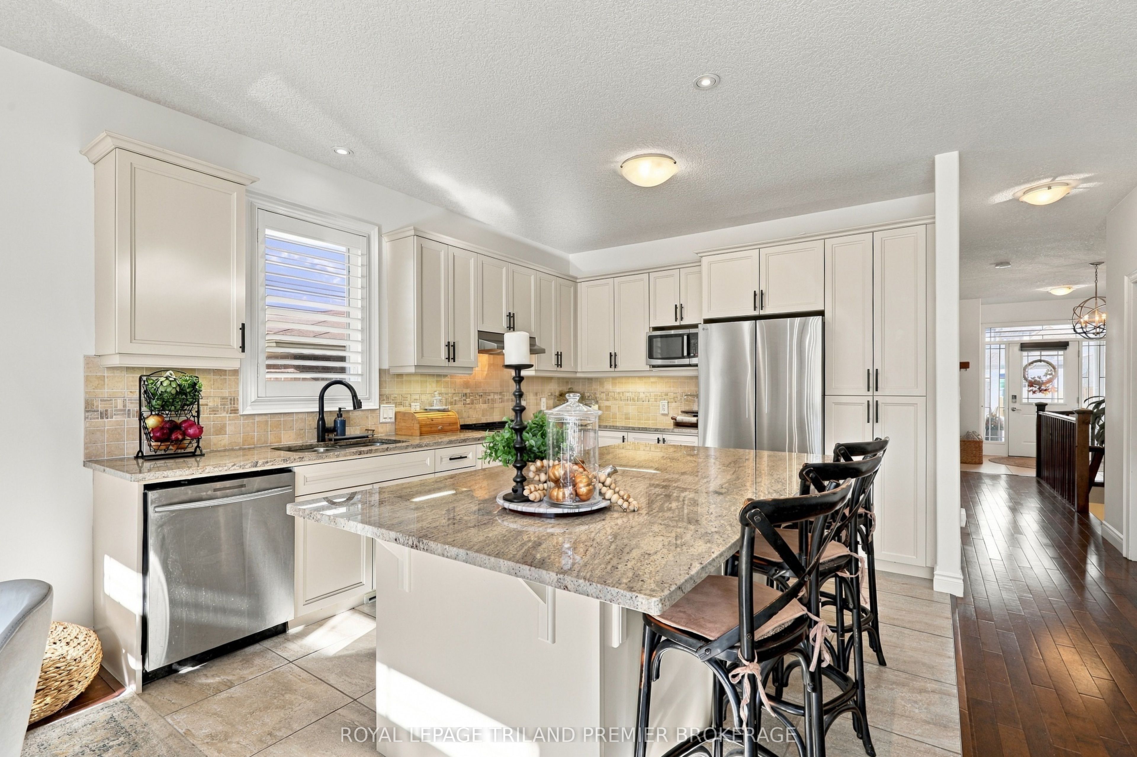 745 Kleinburg Drive Property Photo 11