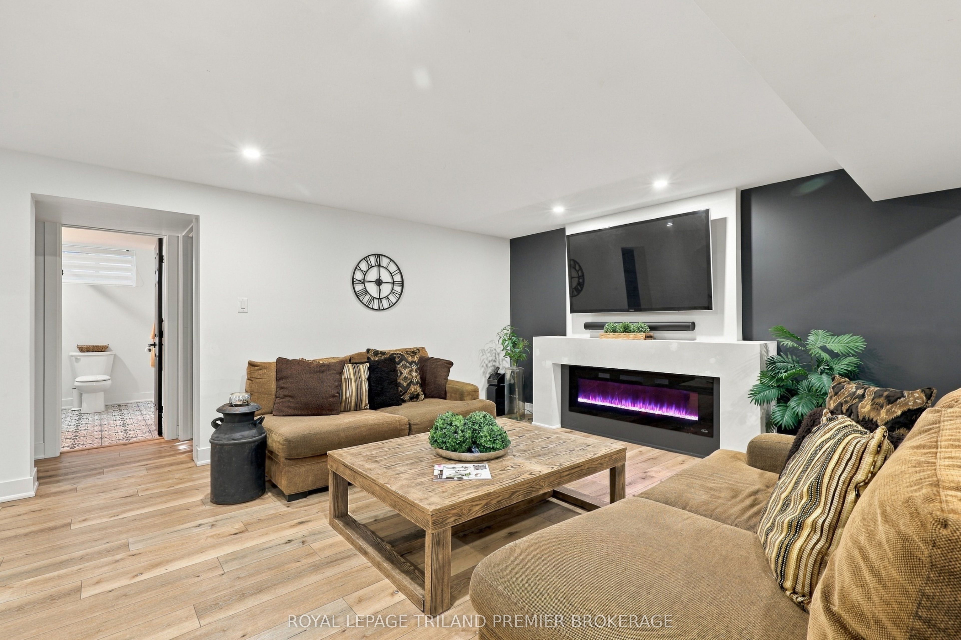745 Kleinburg Drive Property Photo 31