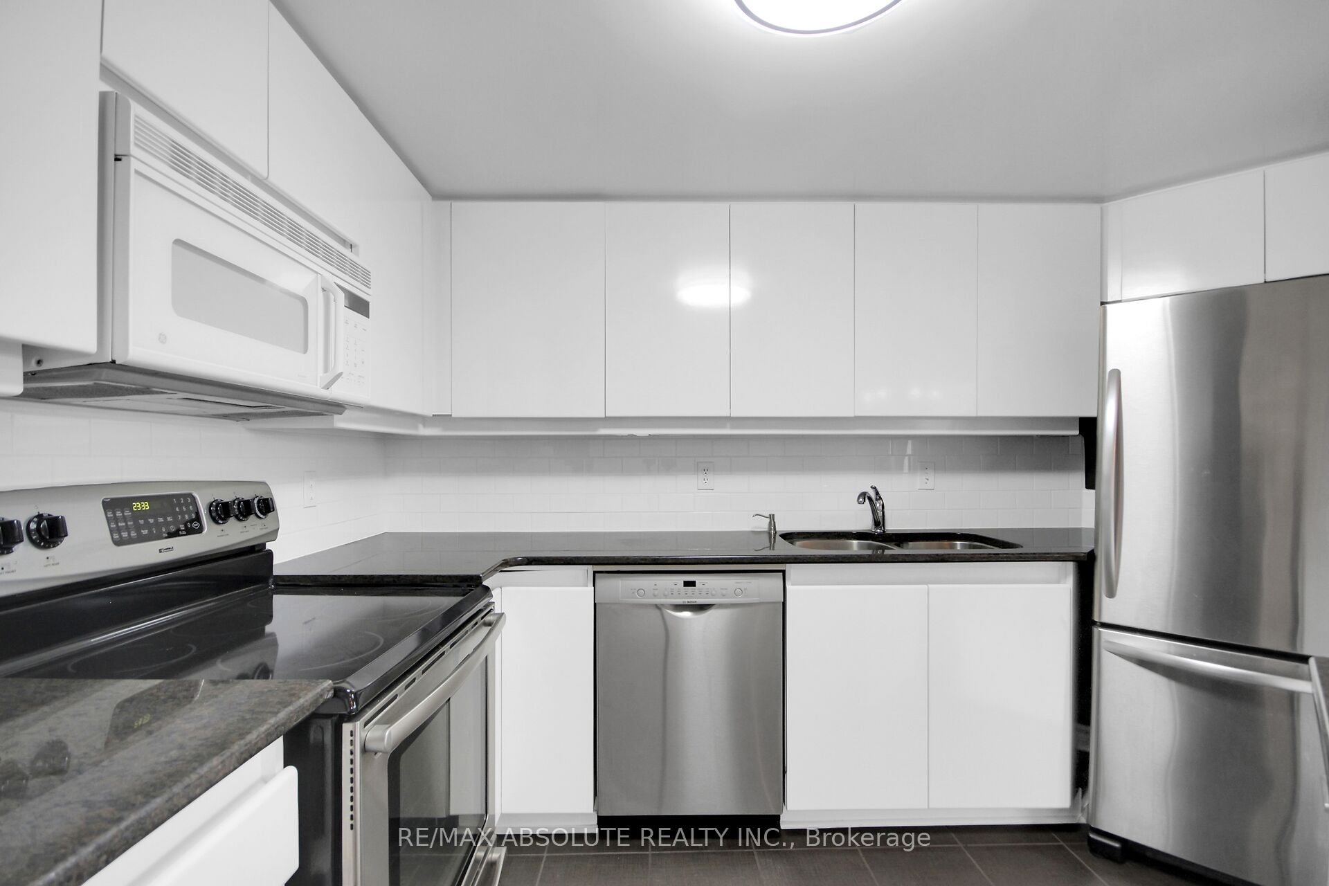 3105 Carling Avenue 502 Property Photo 18