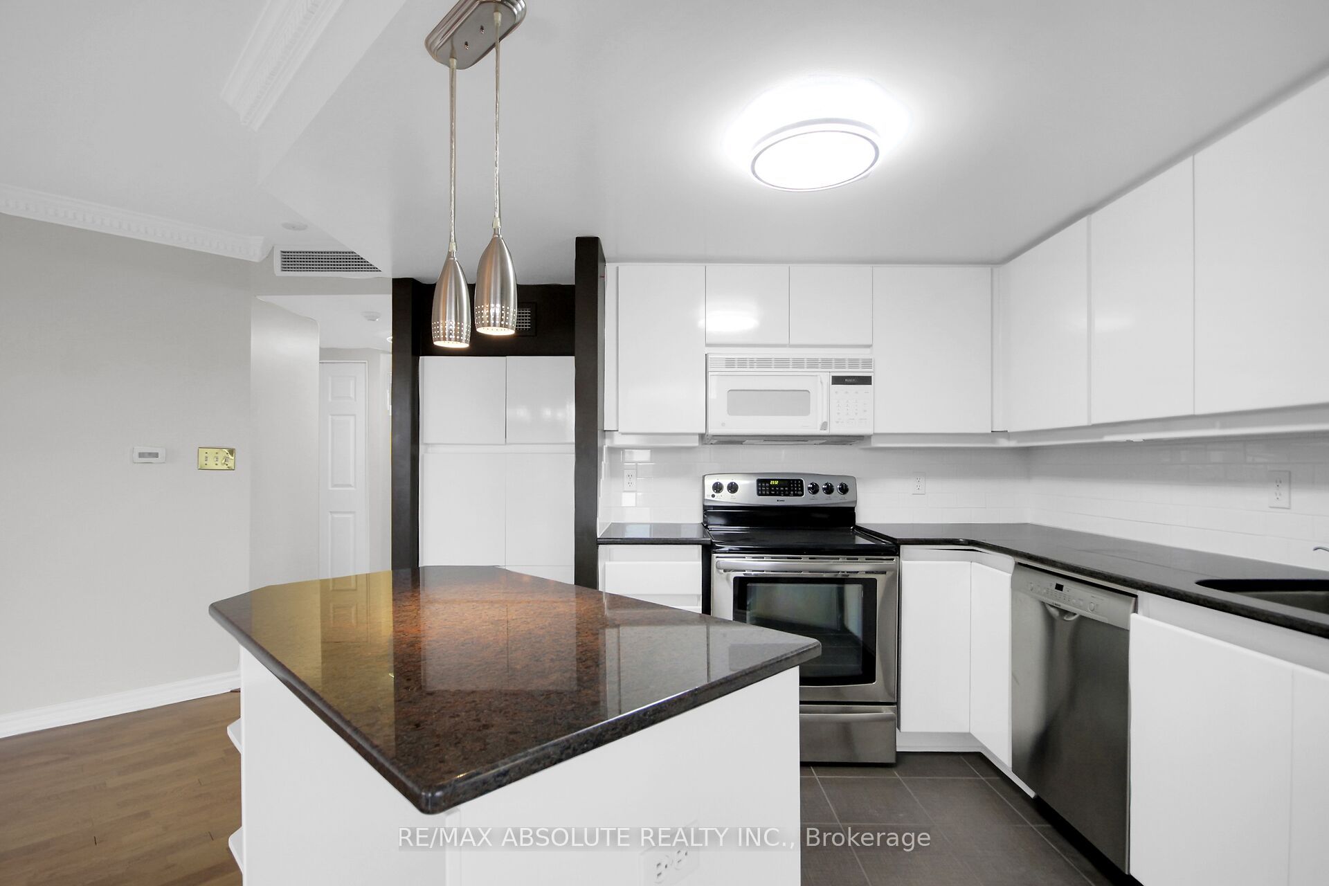 3105 Carling Avenue 502 Property Photo 19