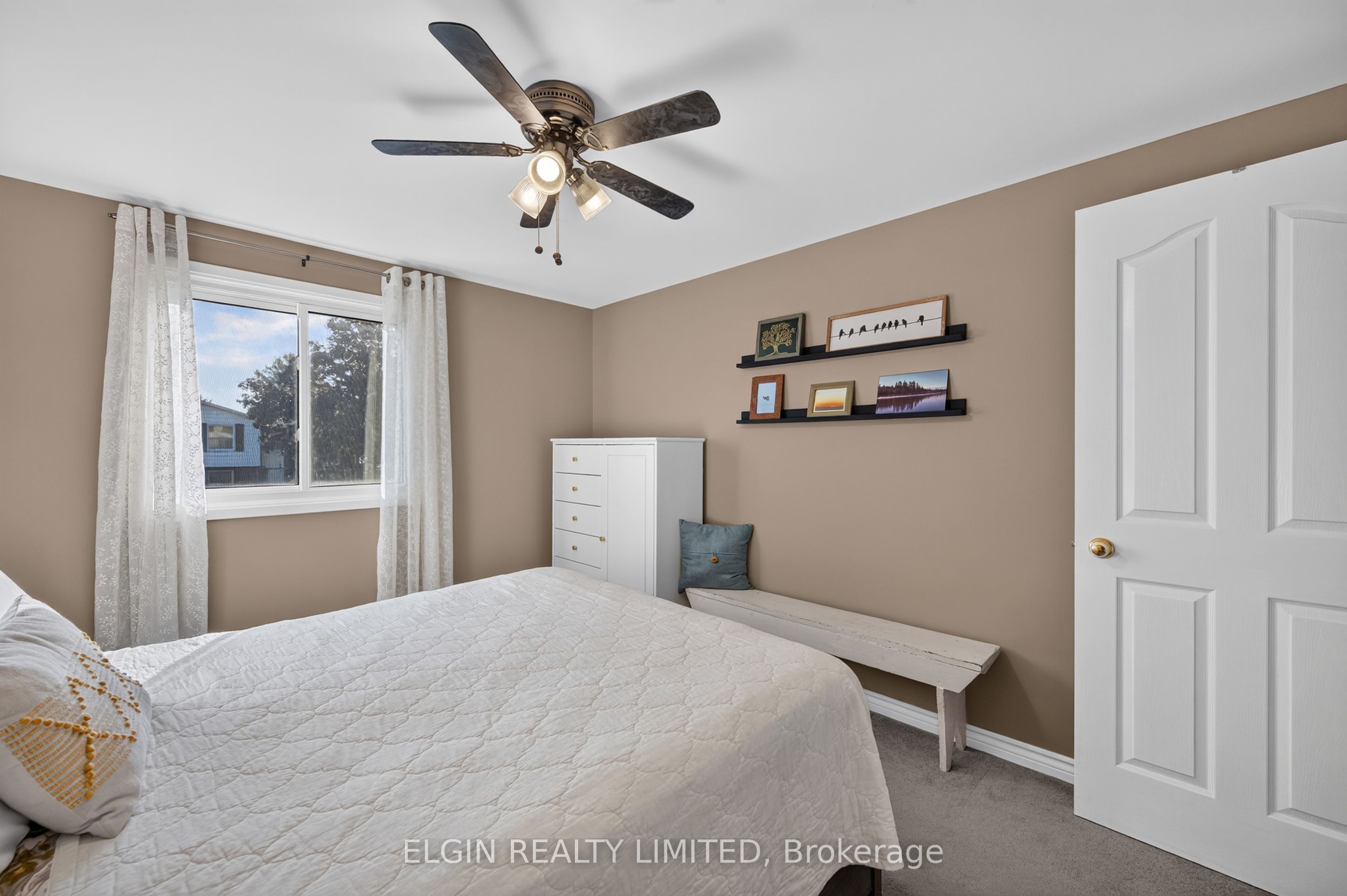 6 Aldborough Avenue Property Photo 14