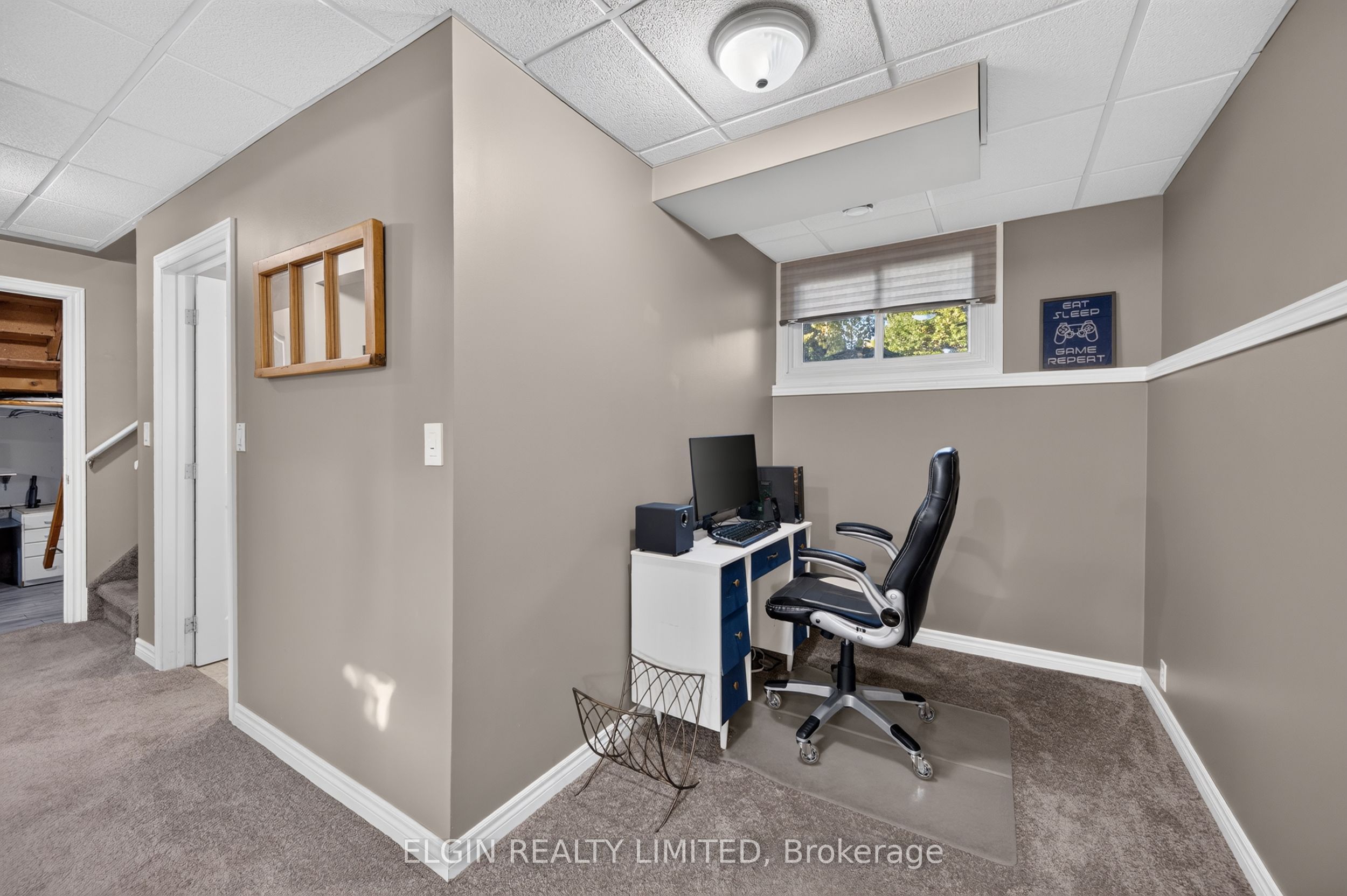 6 Aldborough Avenue Property Photo 24