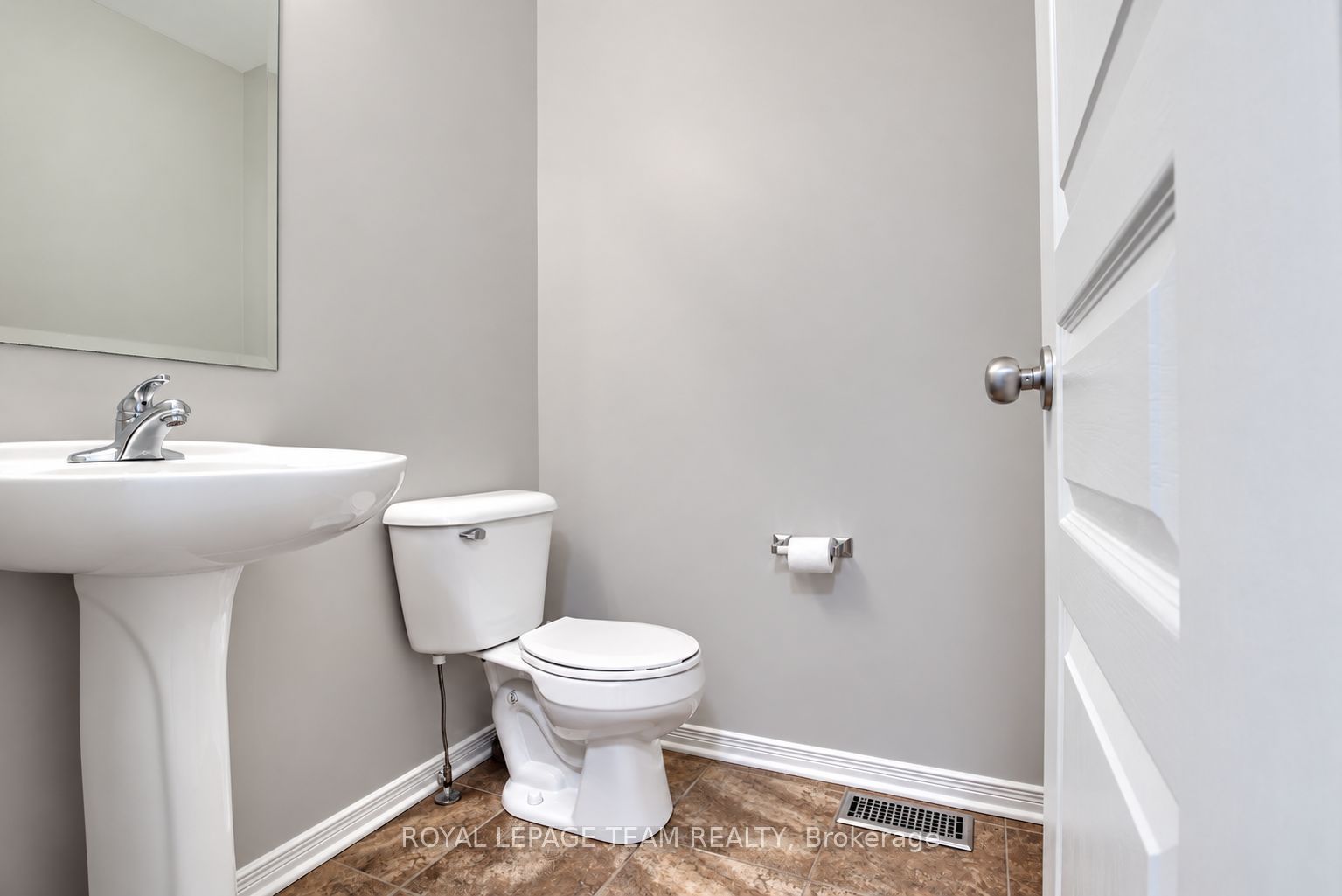 190 Sorento Street Property Photo 3