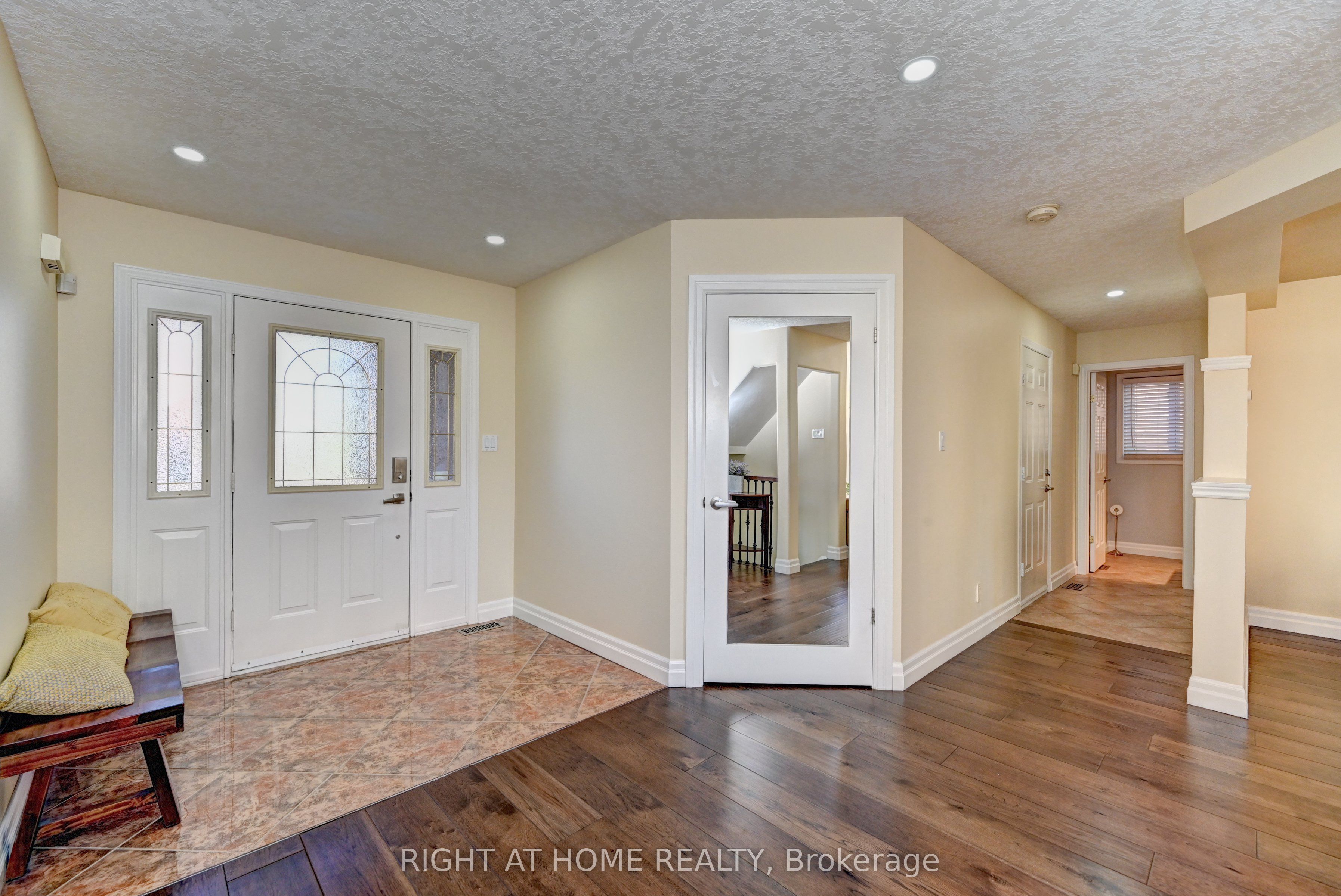 733 Chesapeake Drive Property Photo 4