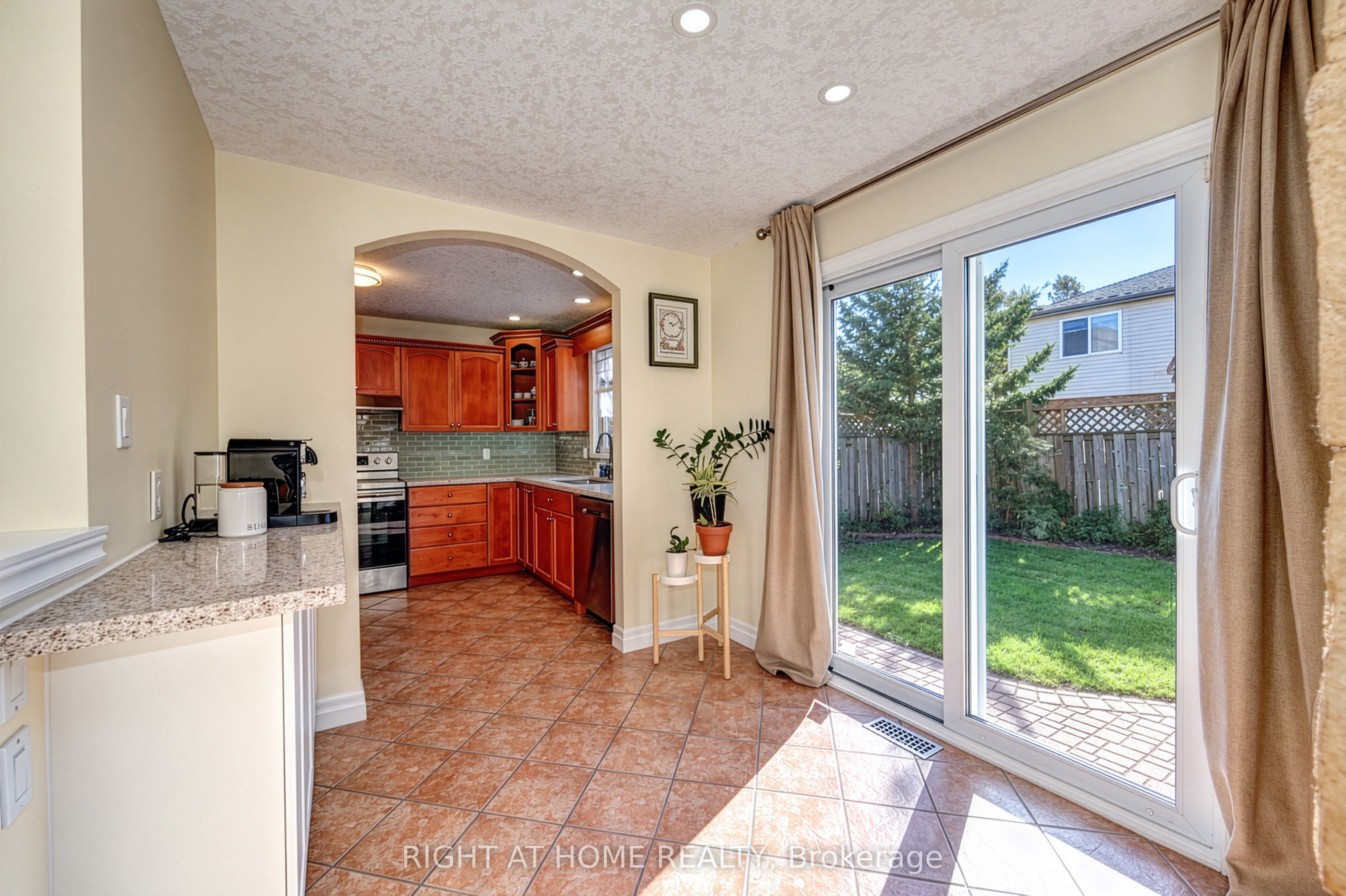 733 Chesapeake Drive Property Photo 16