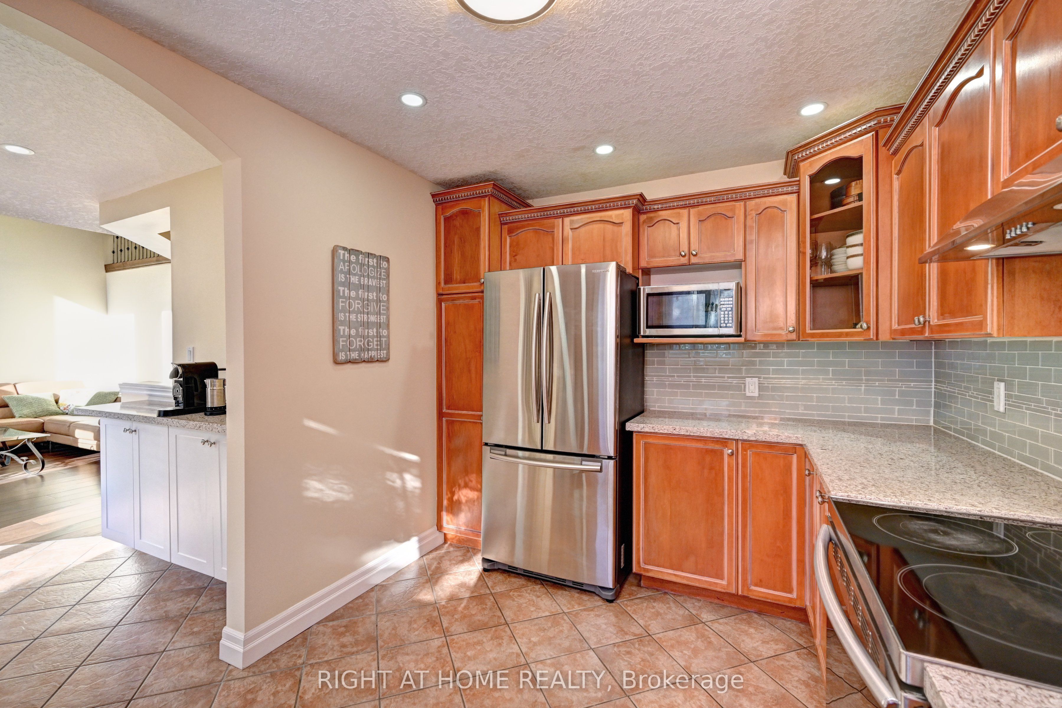 733 Chesapeake Drive Property Photo 18