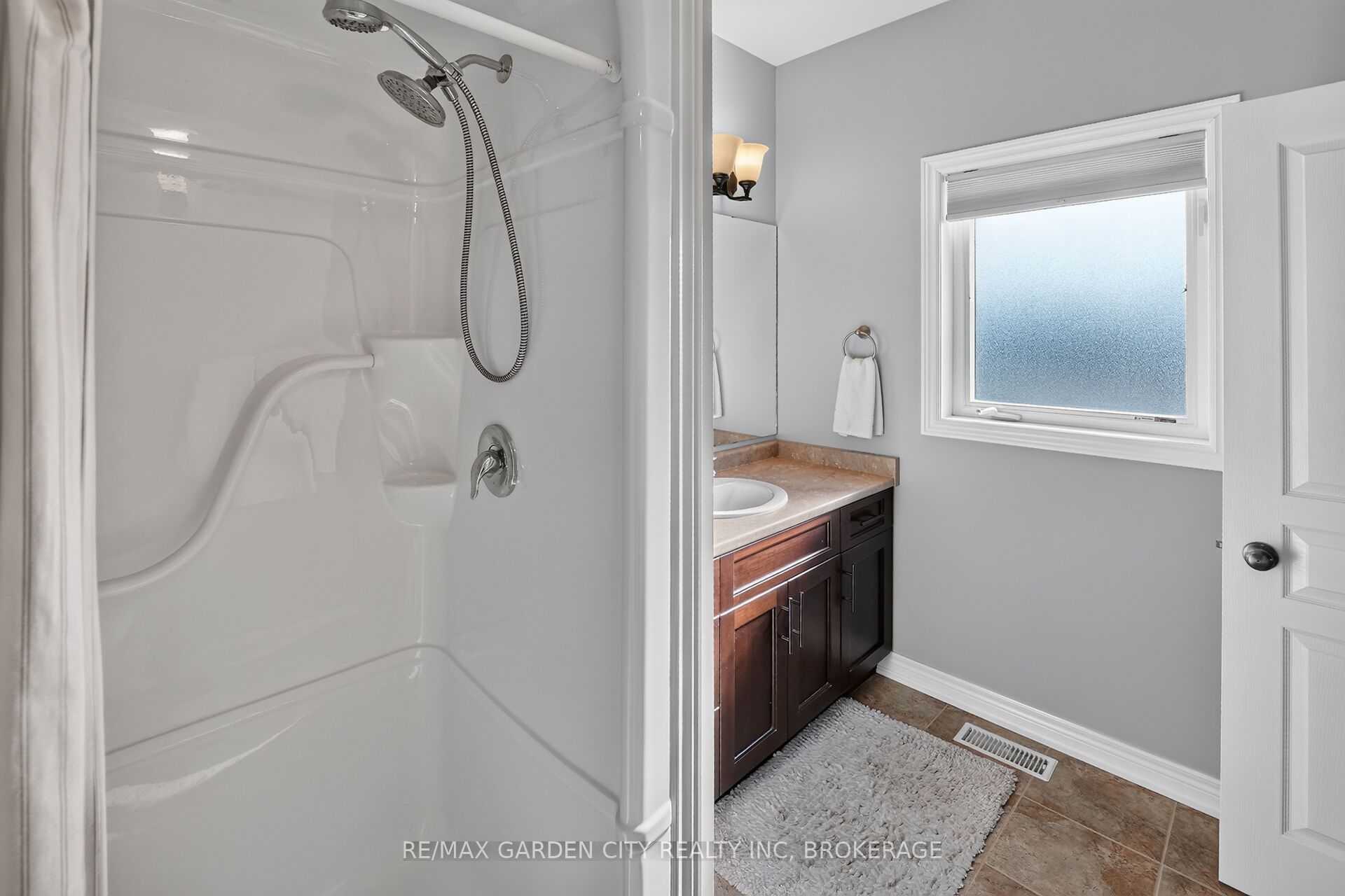 179 Falcon Drive Property Photo 18