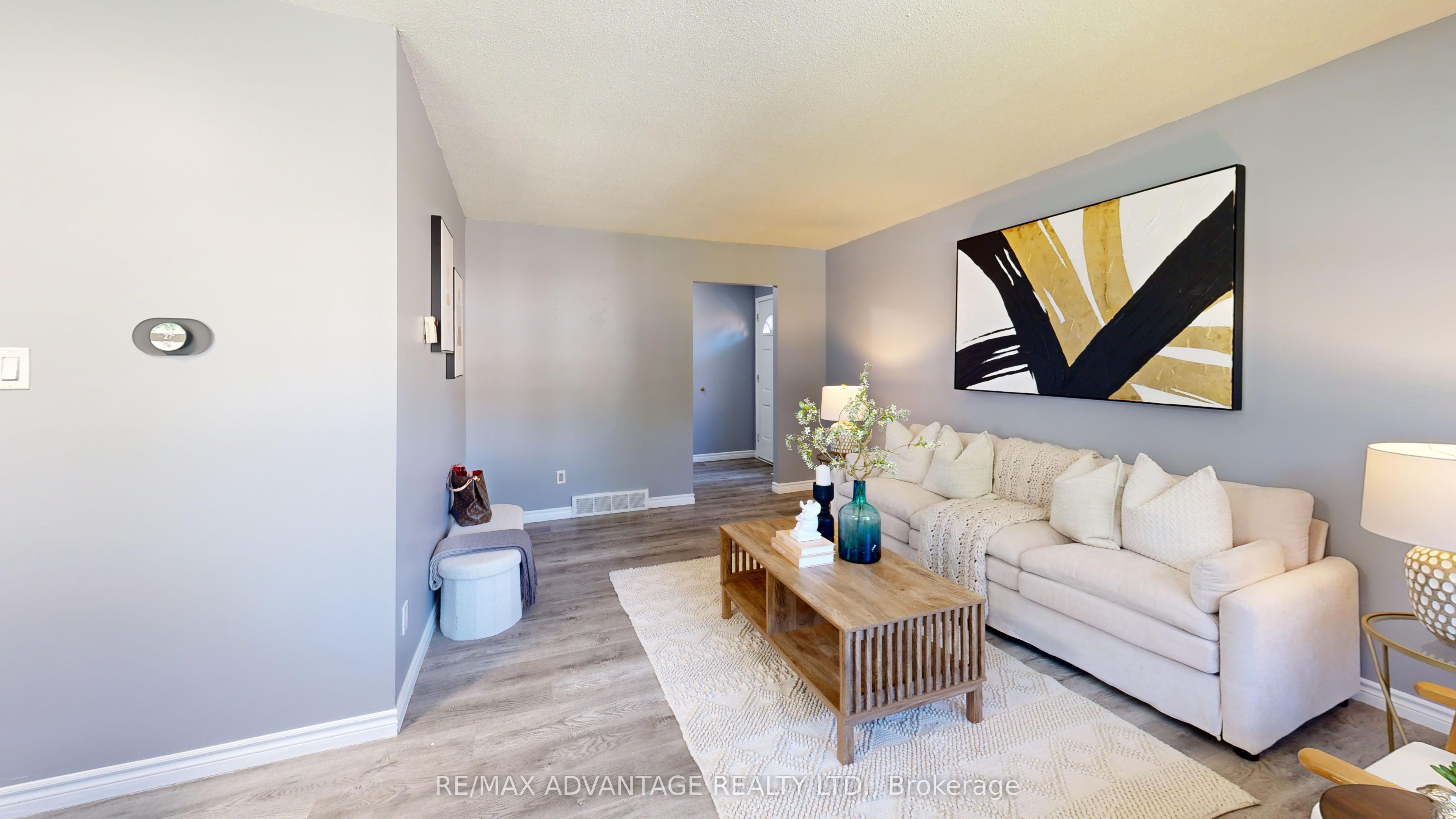 9 Camelot Crescent Property Photo 7