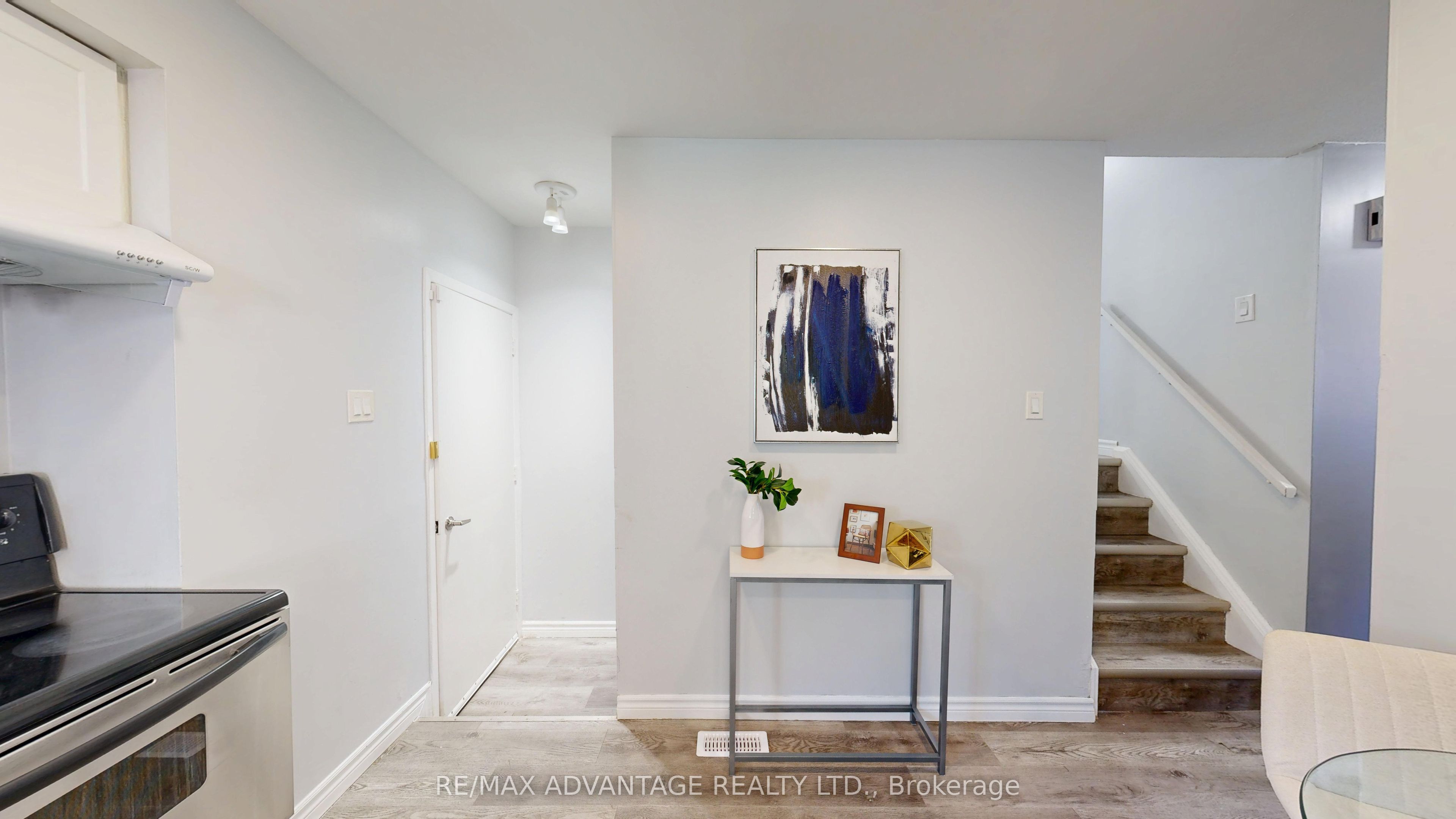 9 Camelot Crescent Property Photo 15