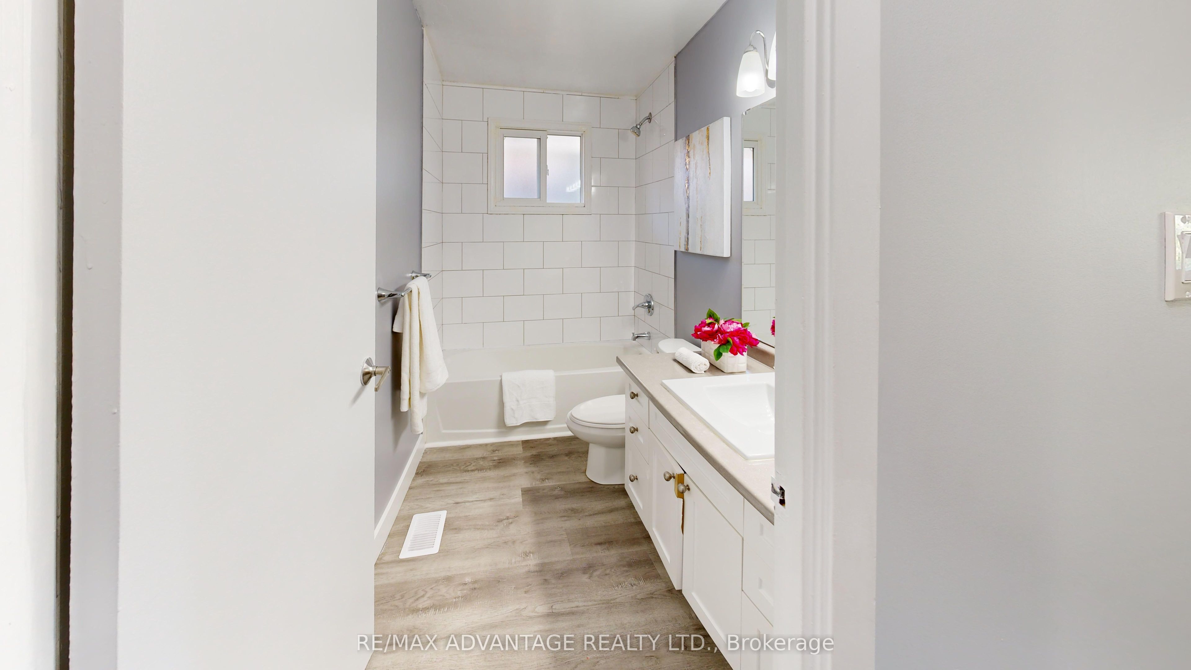 9 Camelot Crescent Property Photo 17