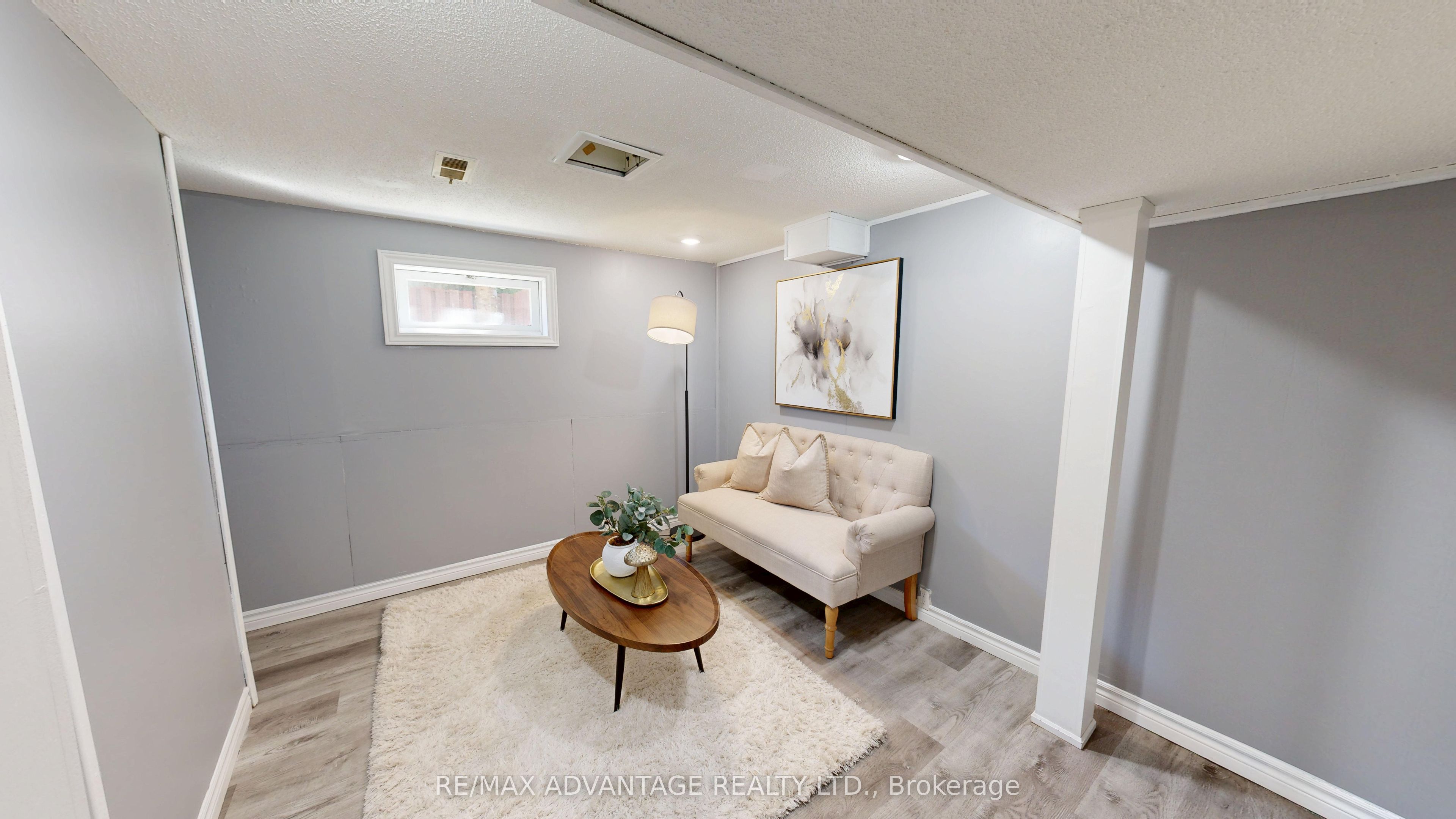 9 Camelot Crescent Property Photo 31