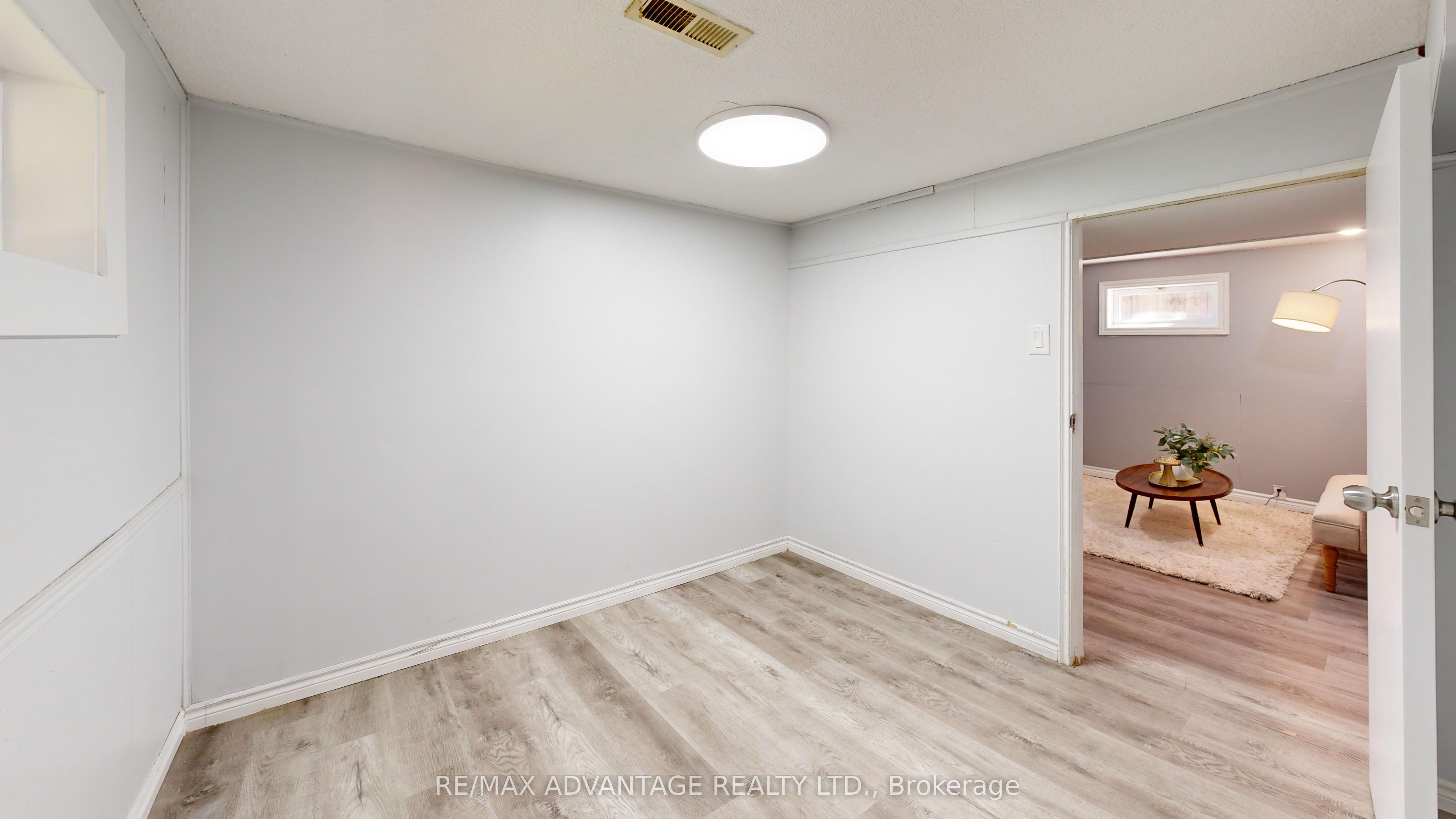 9 Camelot Crescent Property Photo 33