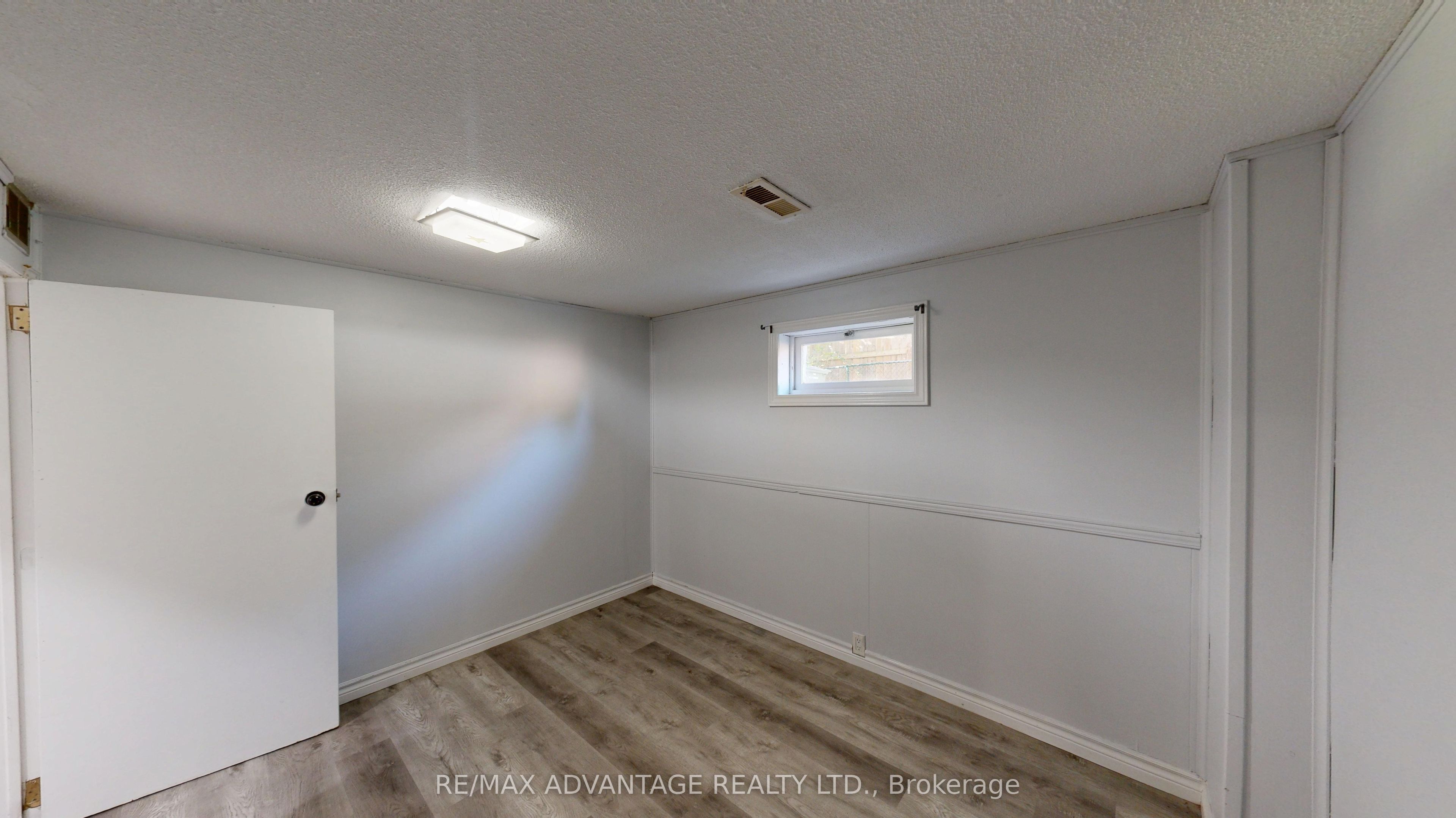 9 Camelot Crescent Property Photo 38