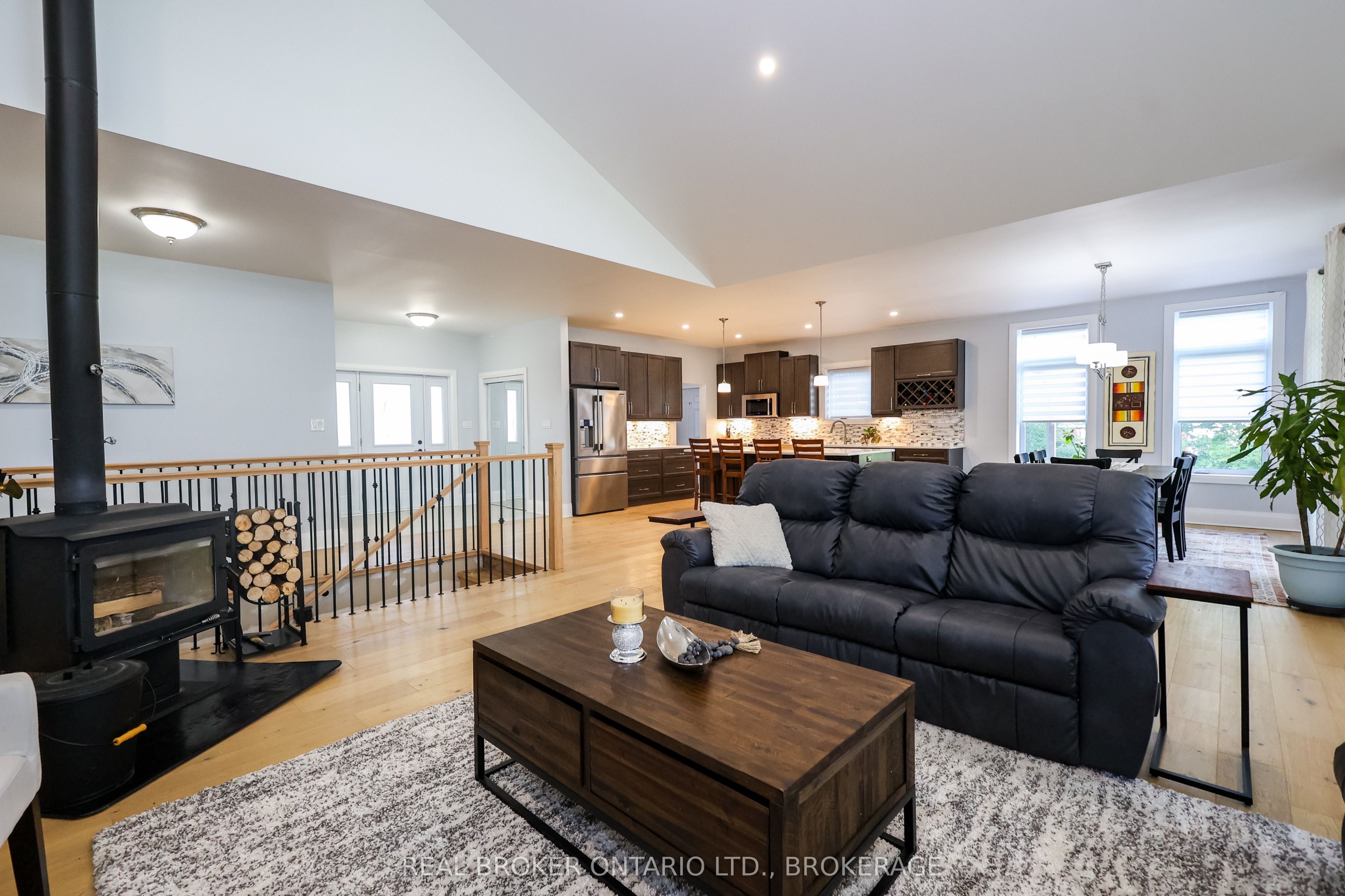 15616 Manning Road Property Photo 14