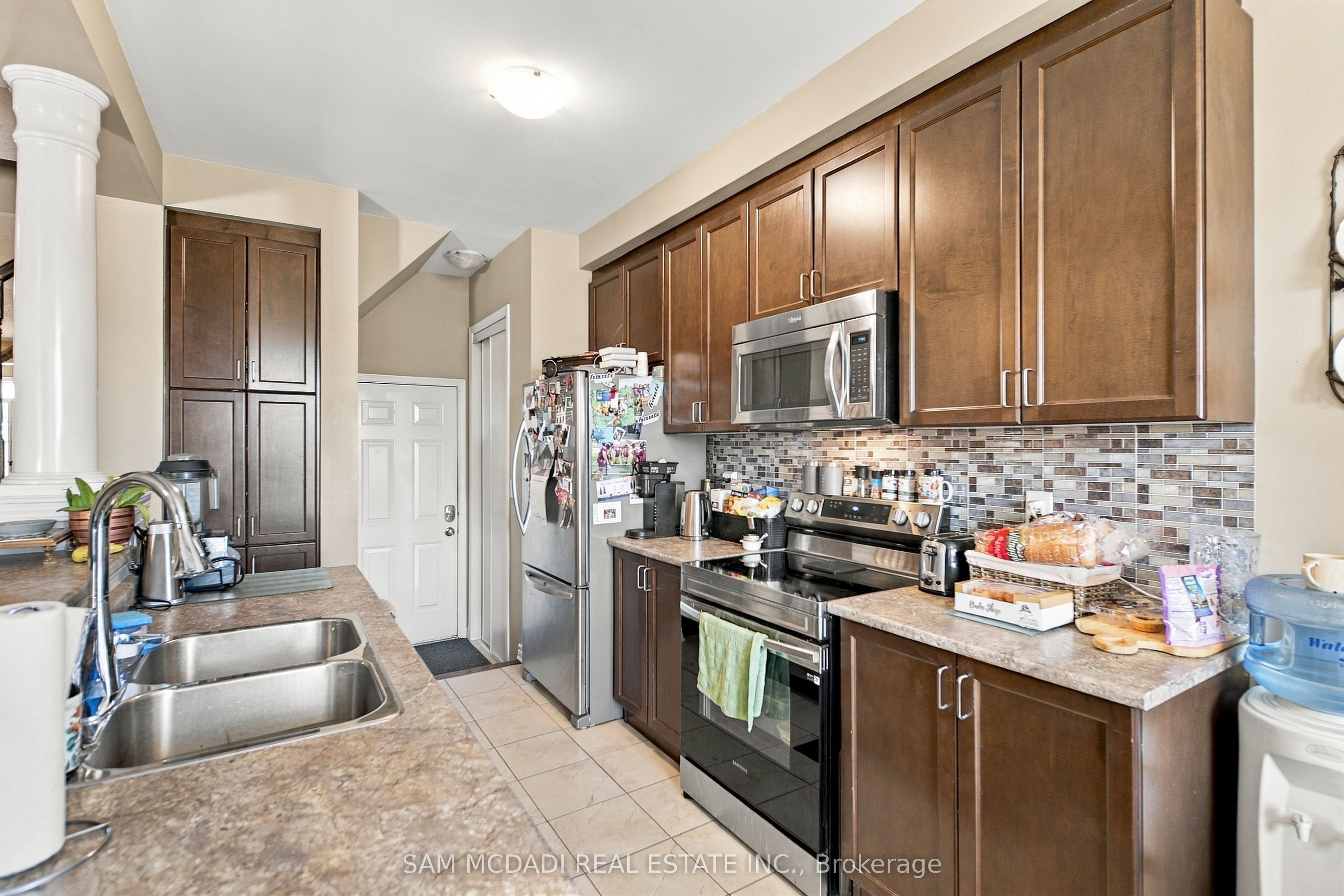 8 Celano Drive Property Photo 9