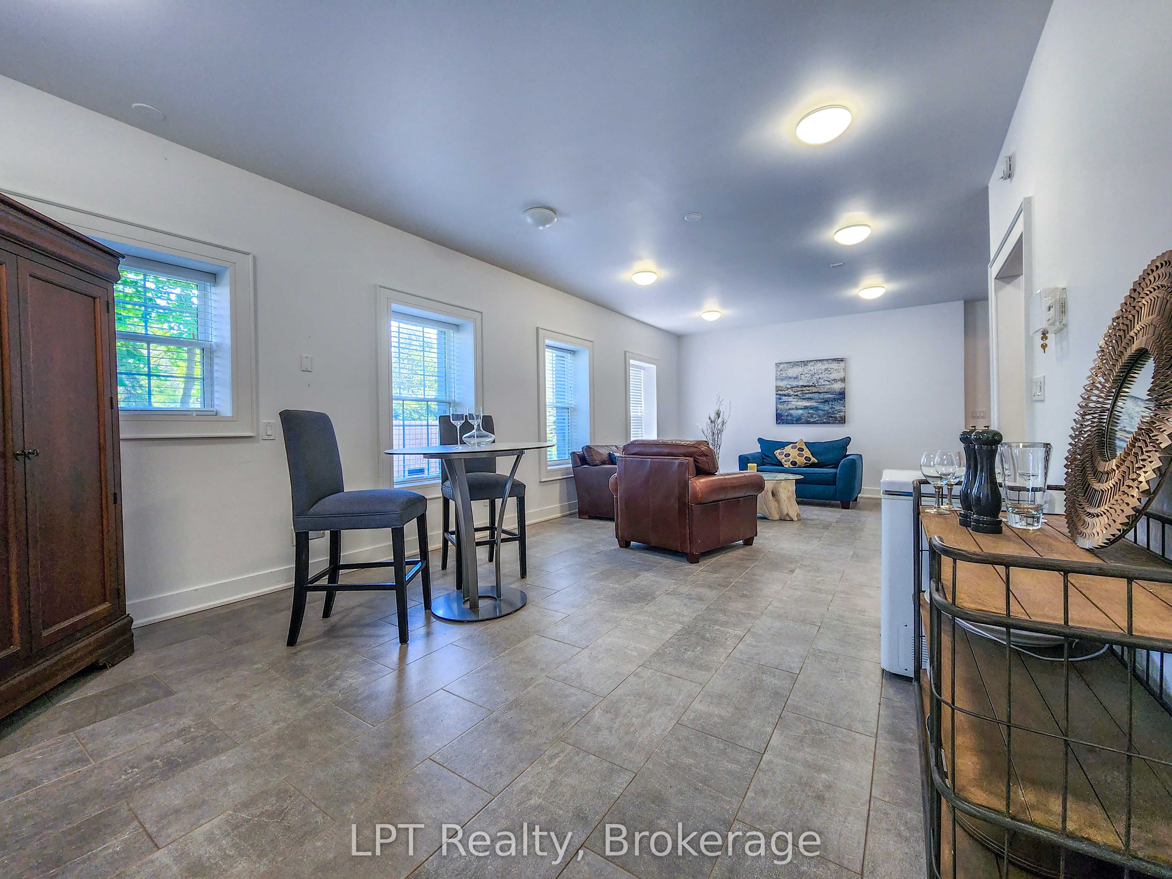 12 Leggett Lane Unit #3 Property Photo 11